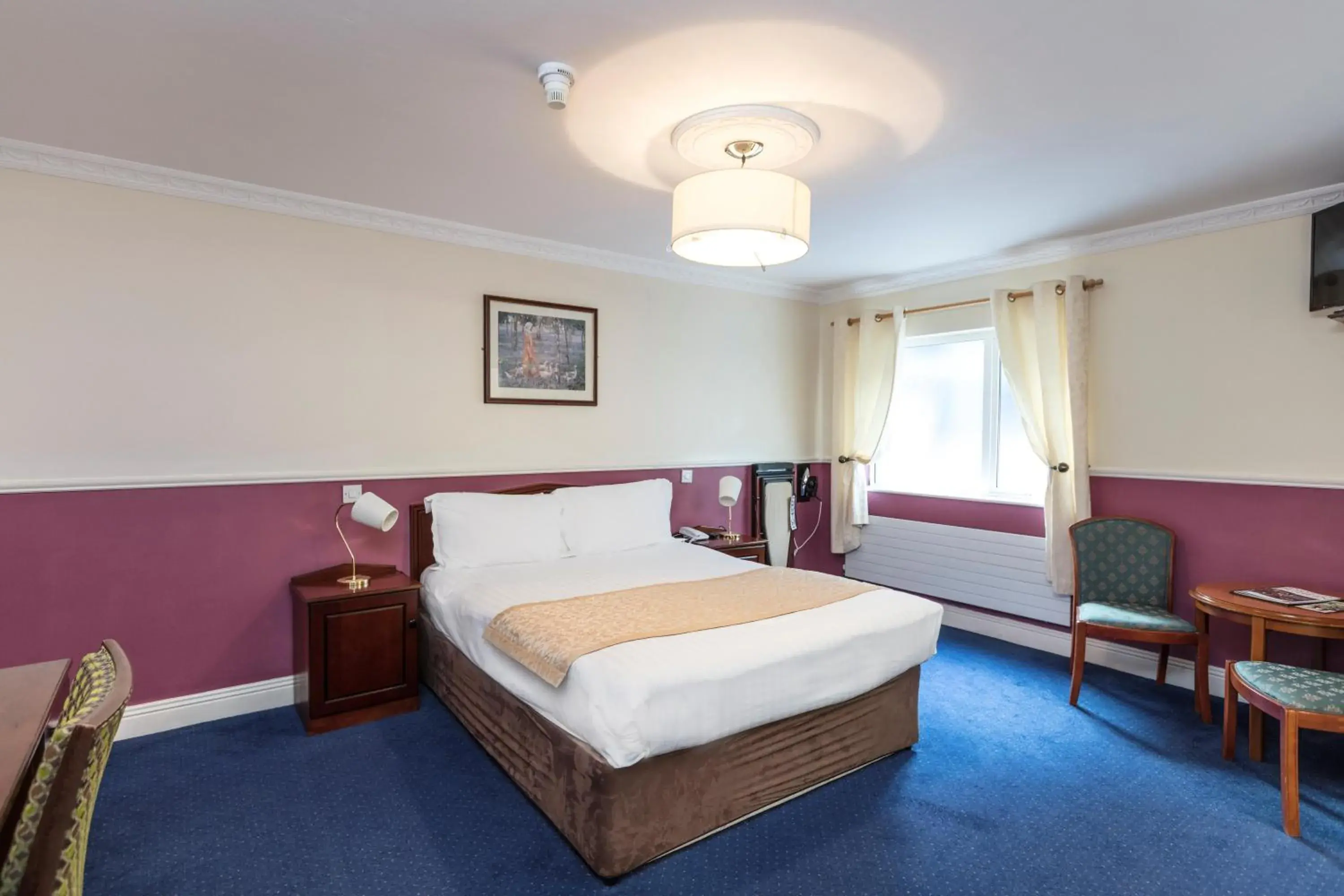 Bedroom, Bed in The Lansdowne Hotel Bedroom, Bed in The Lansdowne Hotel