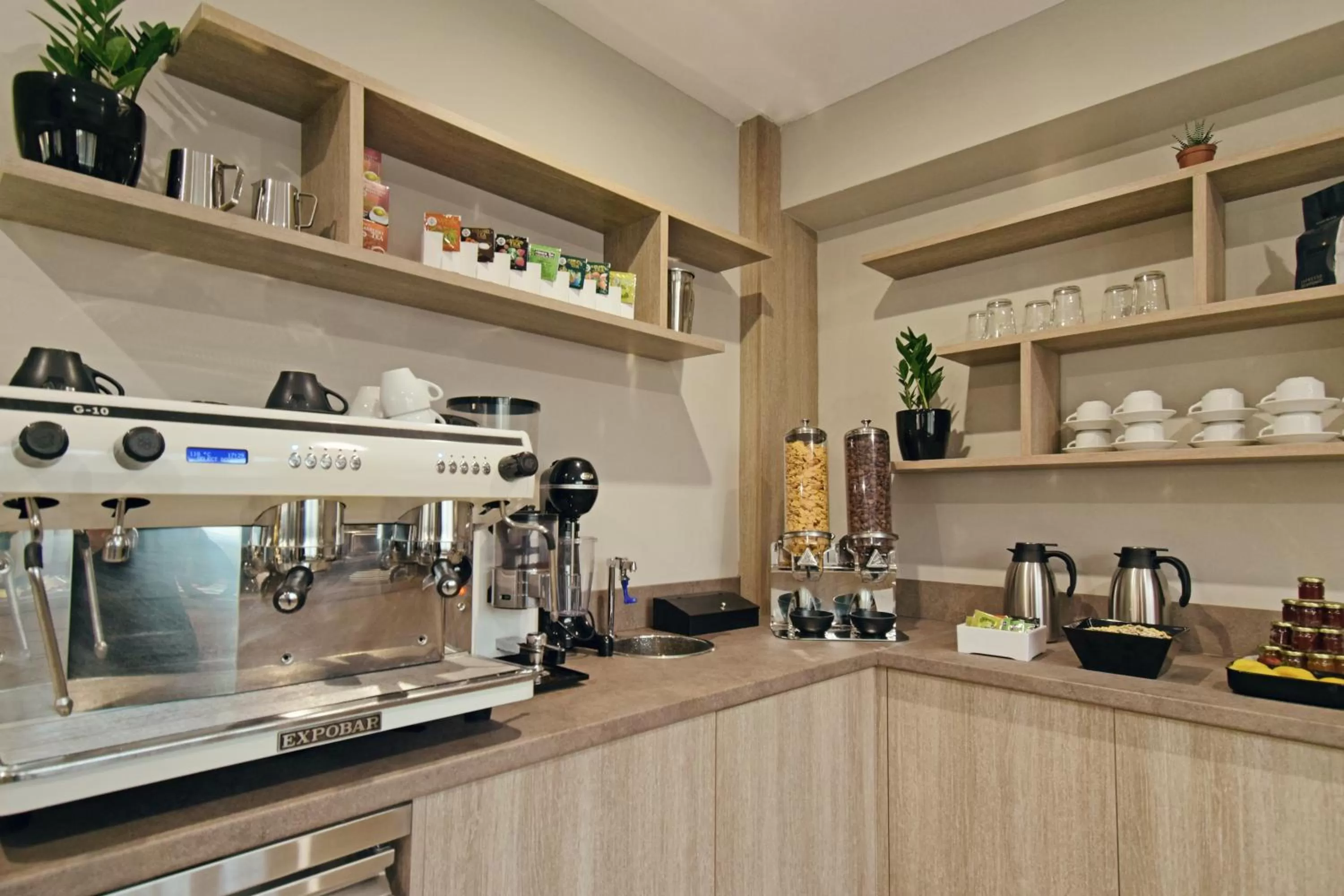 Breakfast in Athens Iris Hotel