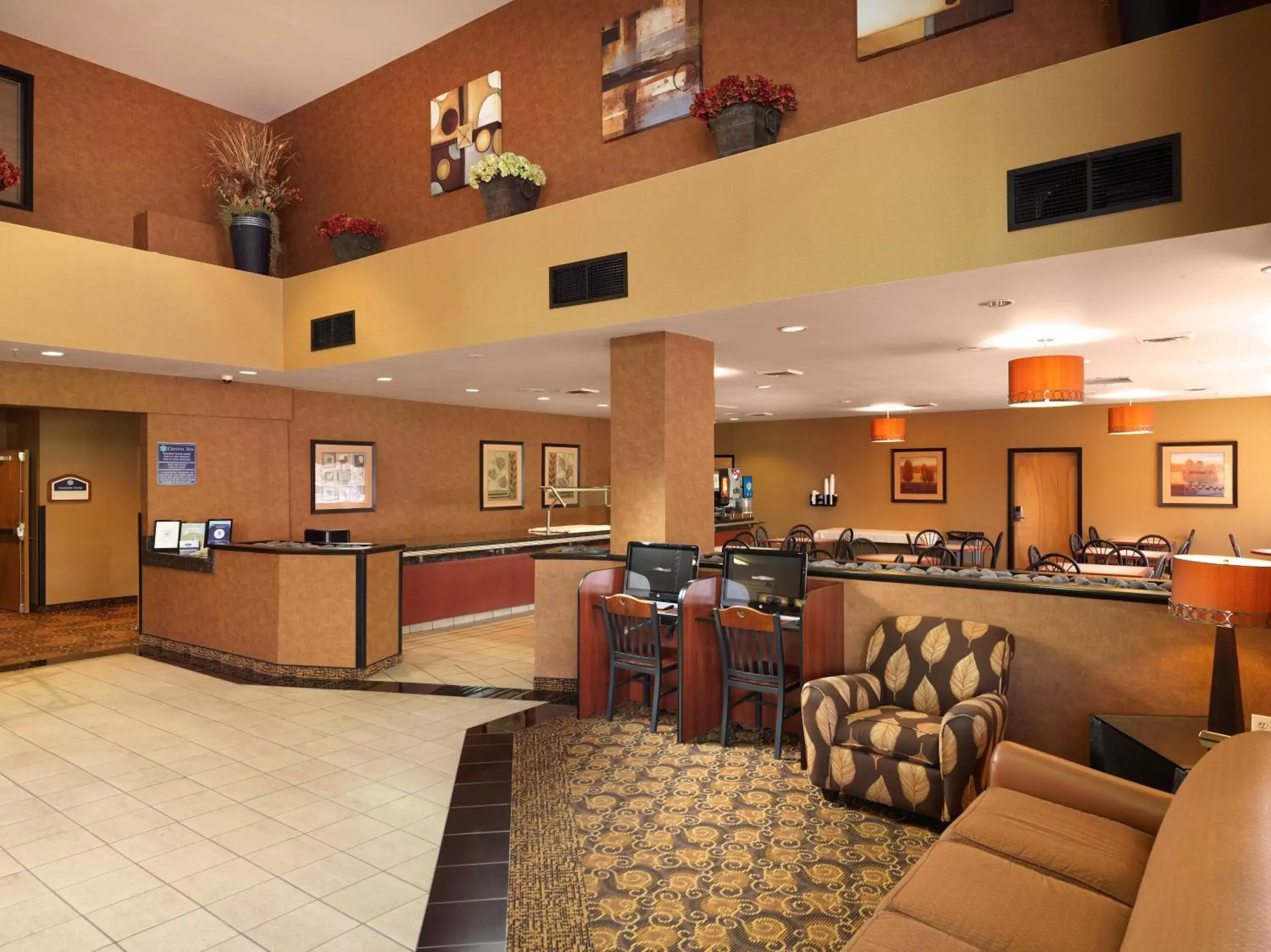 Restaurant/places to eat, Lobby/Reception in Crystal Inn Hotel & Suites - West Valley City