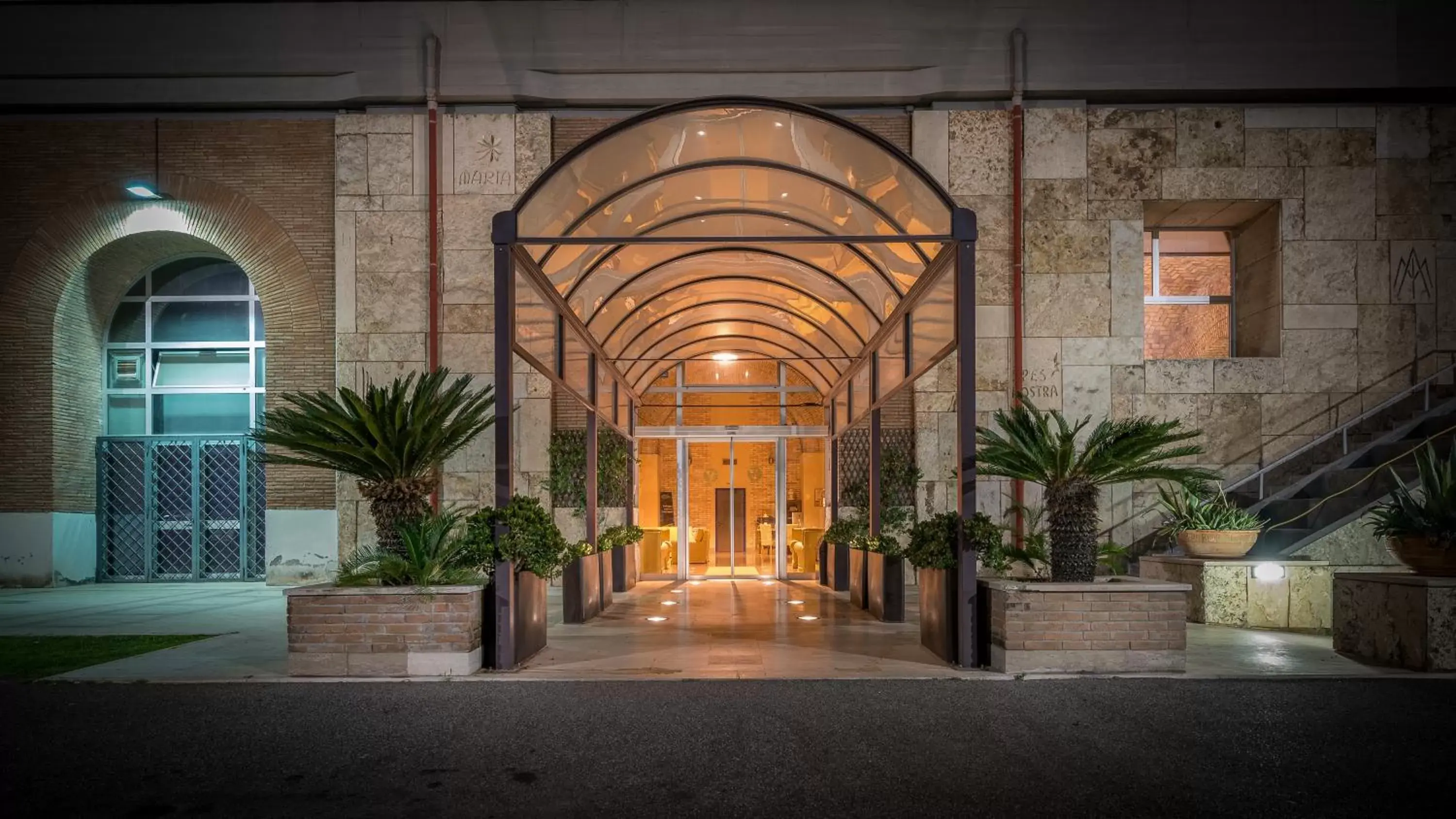 Facade/entrance in Hotel Villa Eur Facade/entrance in Hotel Villa Eur