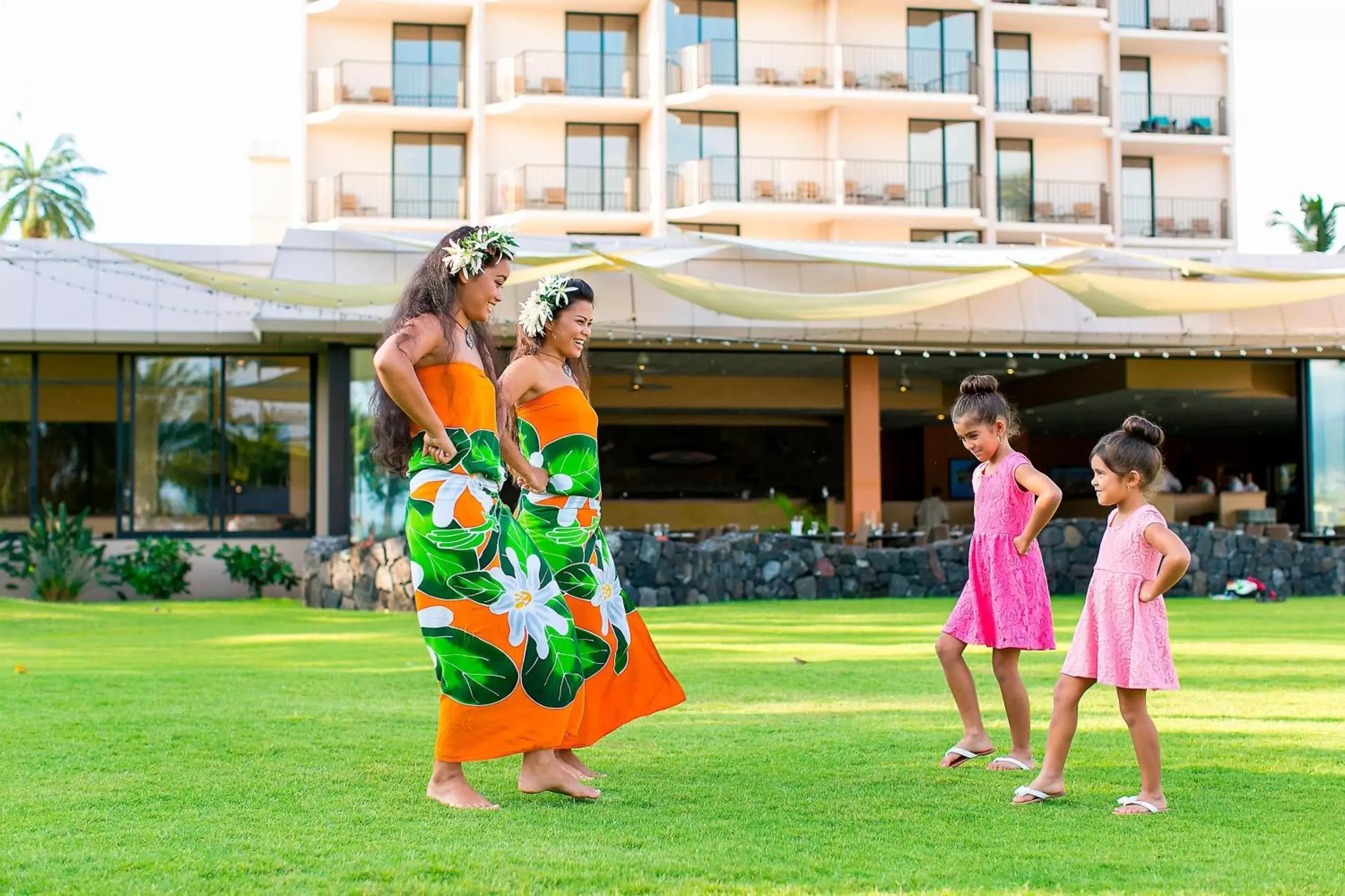 Other, Family in Courtyard by Marriott King Kamehameha's Kona Beach Hotel