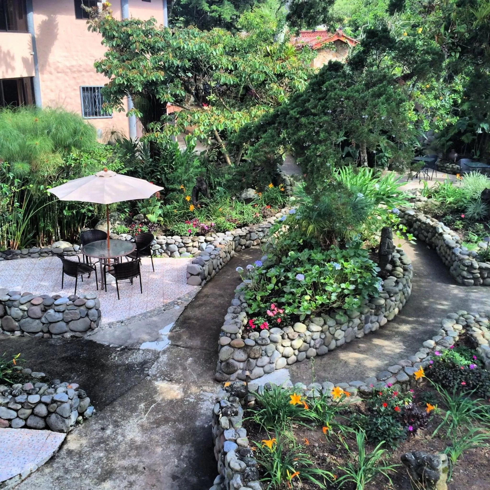 Garden in The Inn at Palo Alto