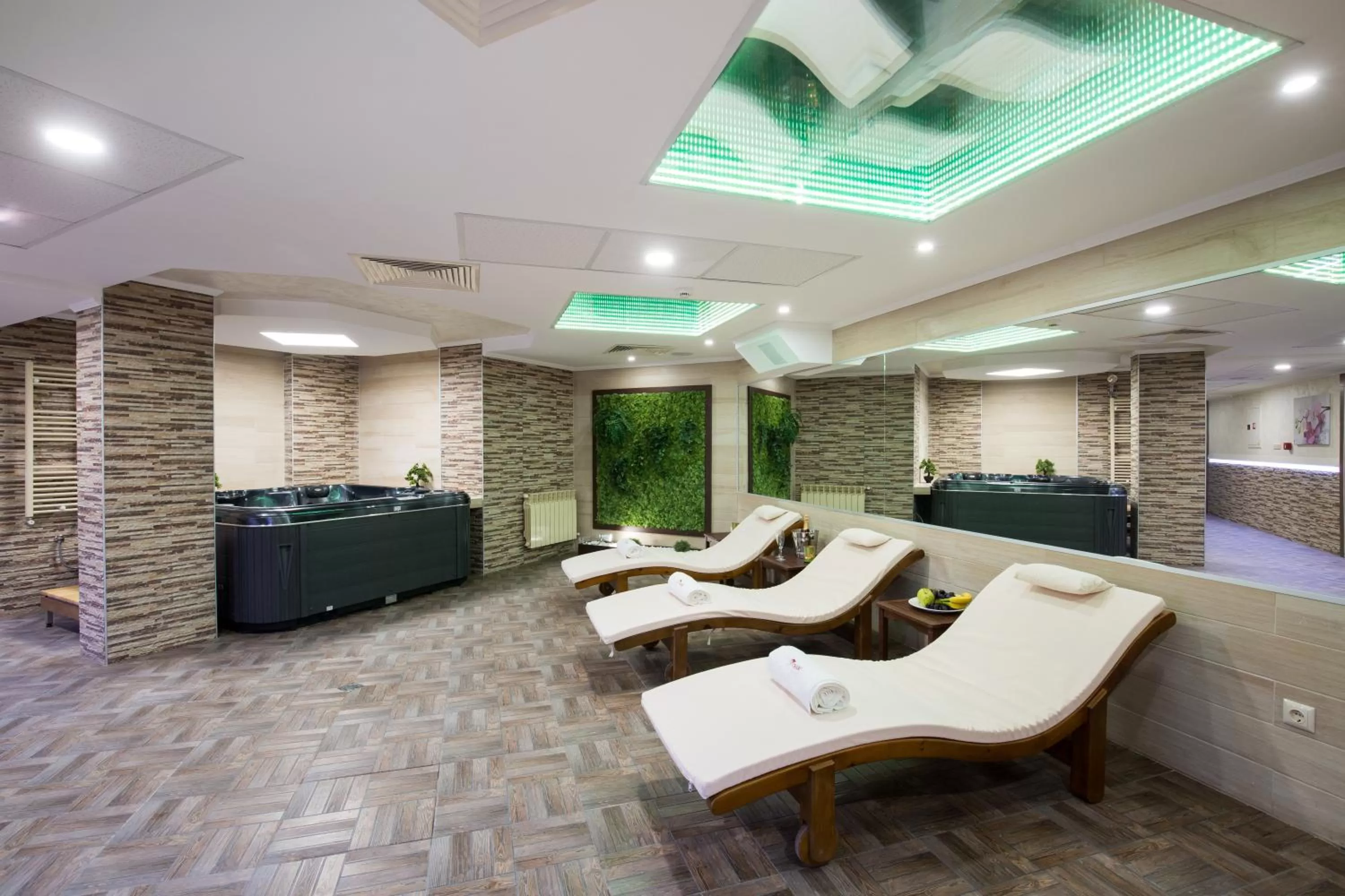 Spa and wellness centre/facilities in Grami Hotel Sofia