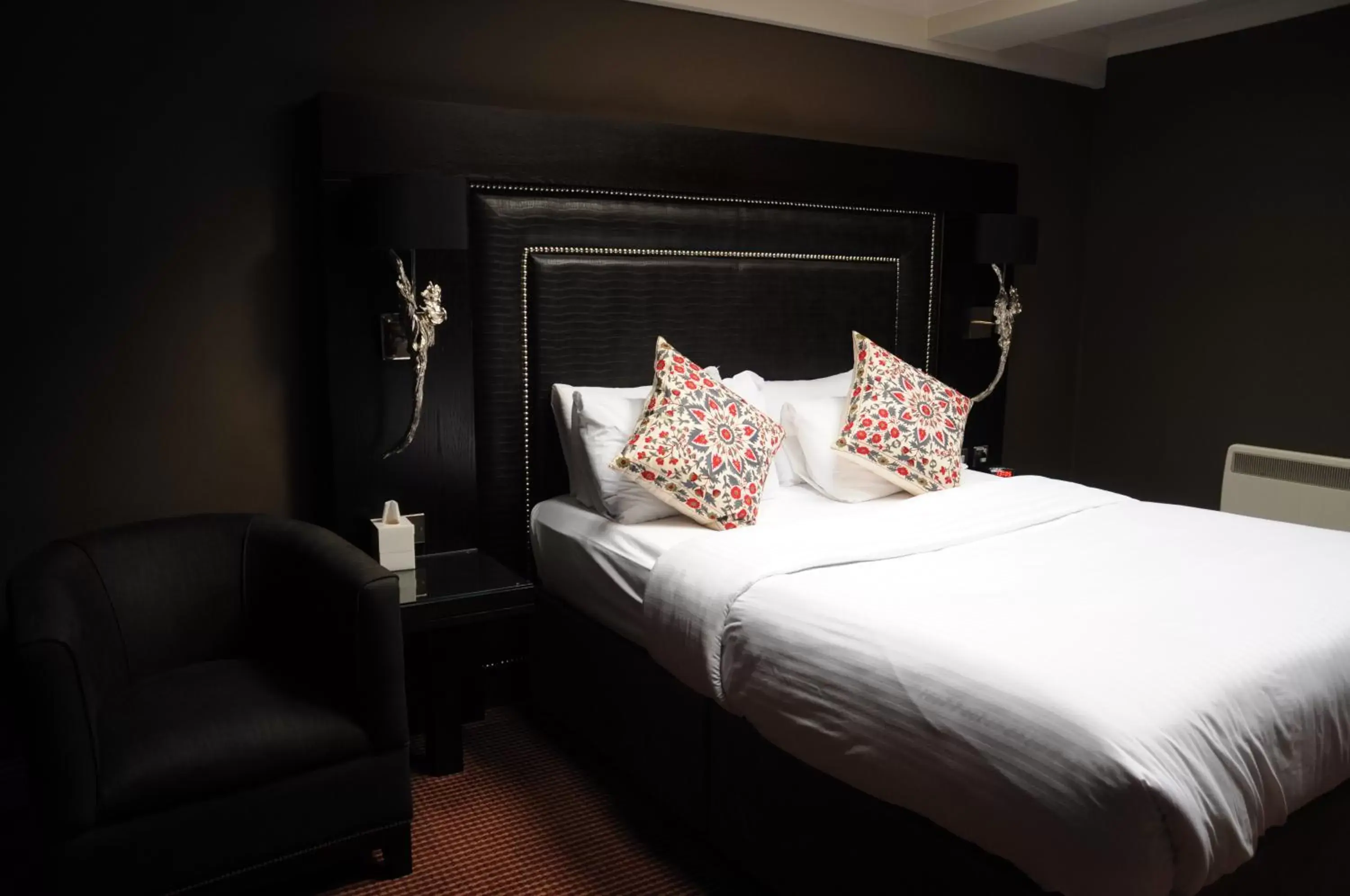 Bed in Eglinton Arms Hotel, BW Premier Collection Bed in Eglinton Arms Hotel, BW Premier Collection