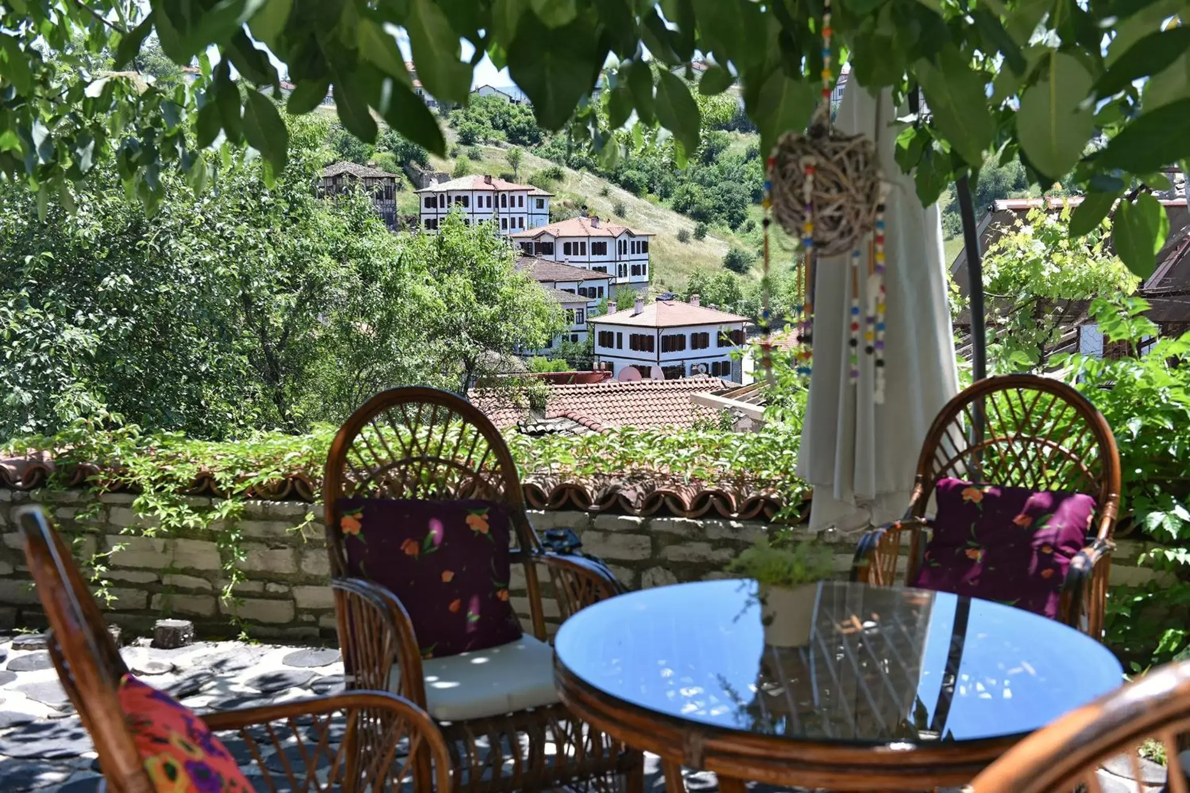 Patio, Restaurant/Places to Eat in Dadibra Konak Hotel