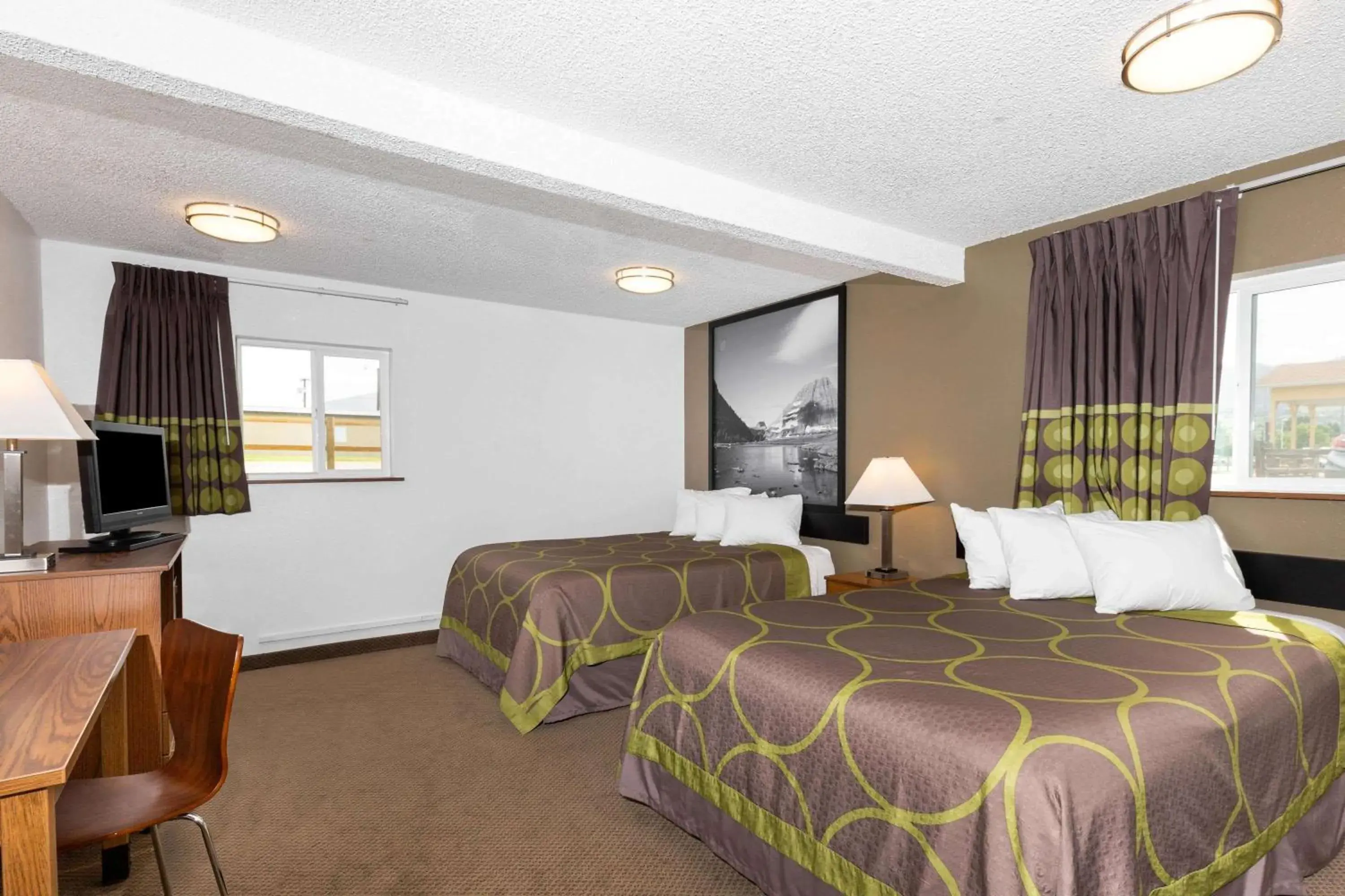 Photo of the whole room, Bed in Studio 1 Hotel & Extended Stay - Missoula