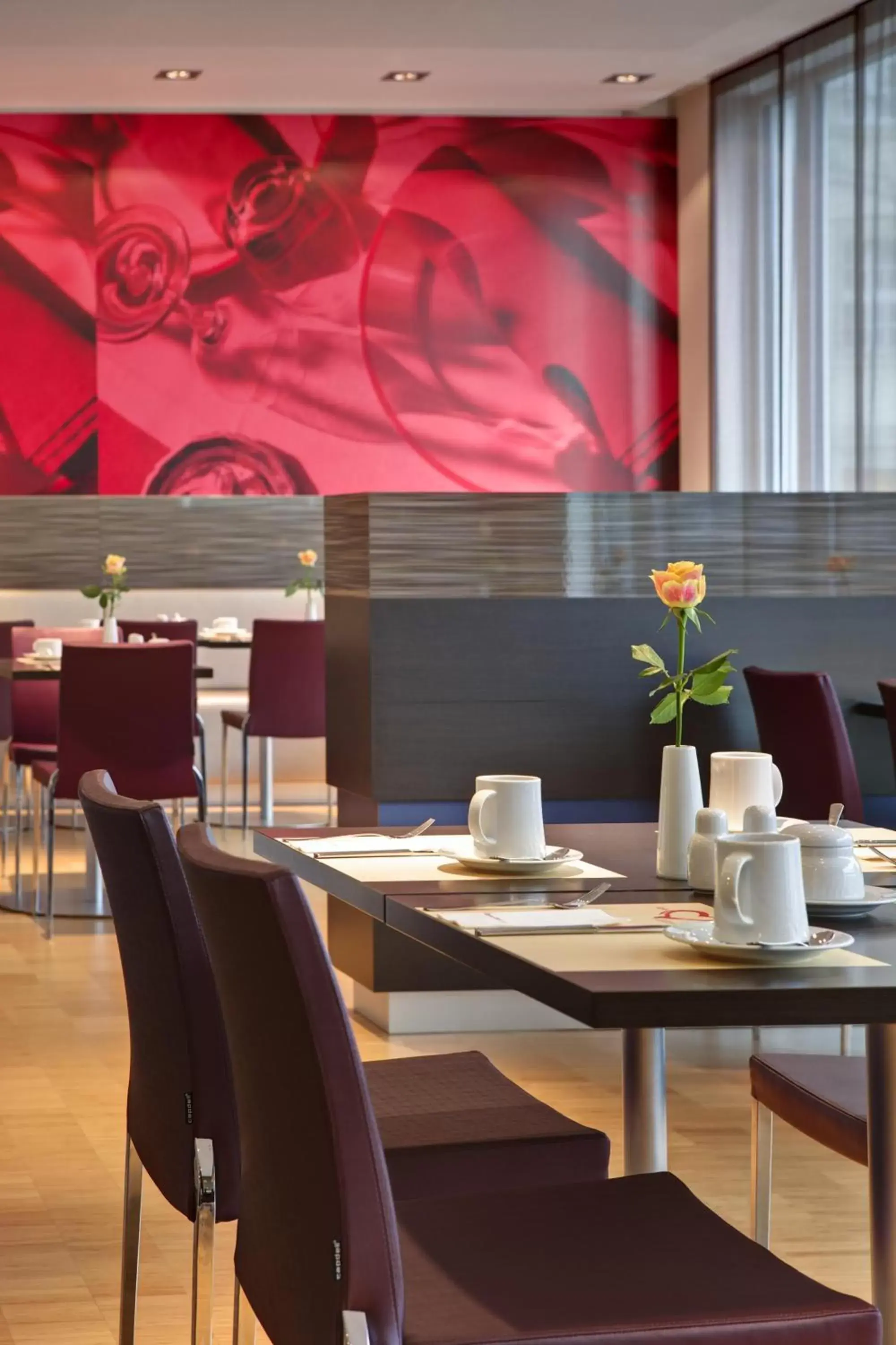 Restaurant/Places to Eat in IntercityHotel Darmstadt