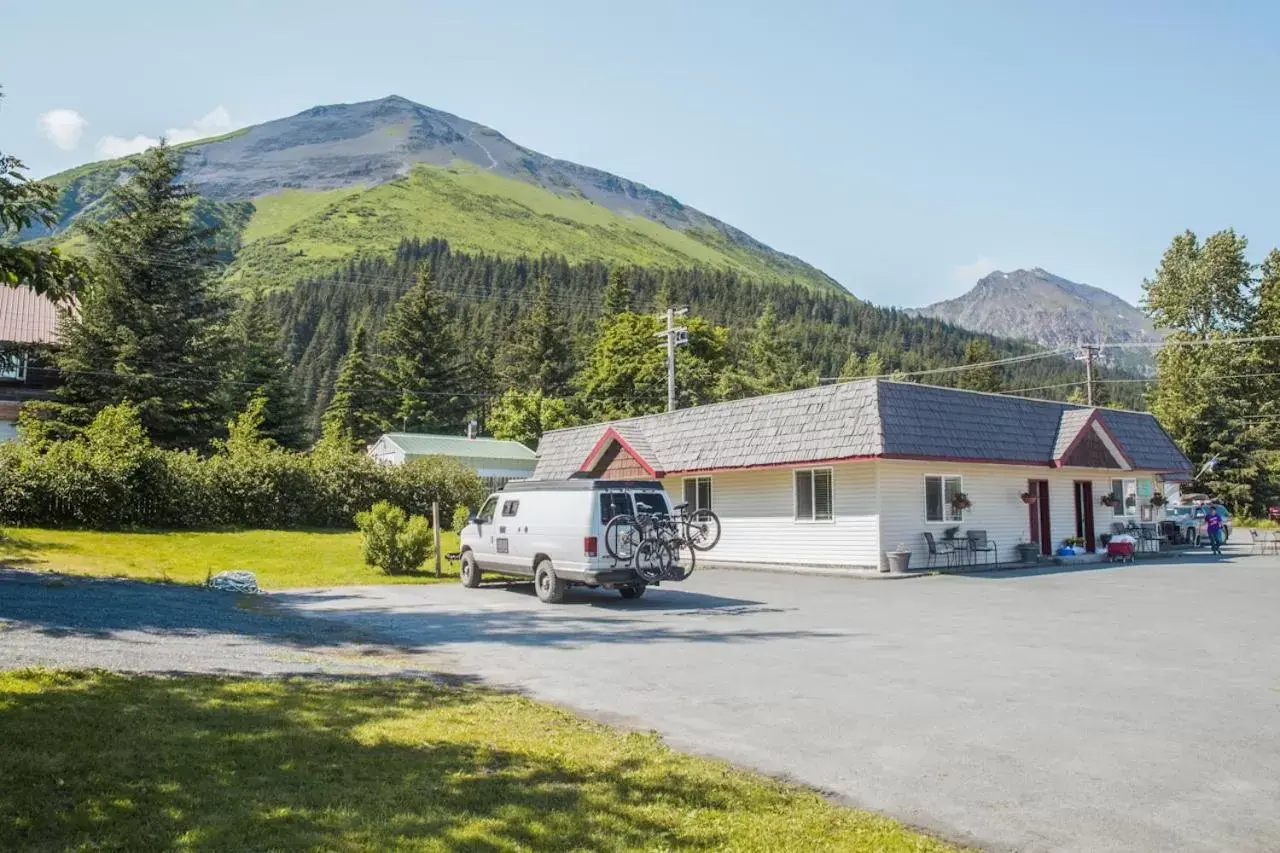 Property Building in Trailhead Lodging