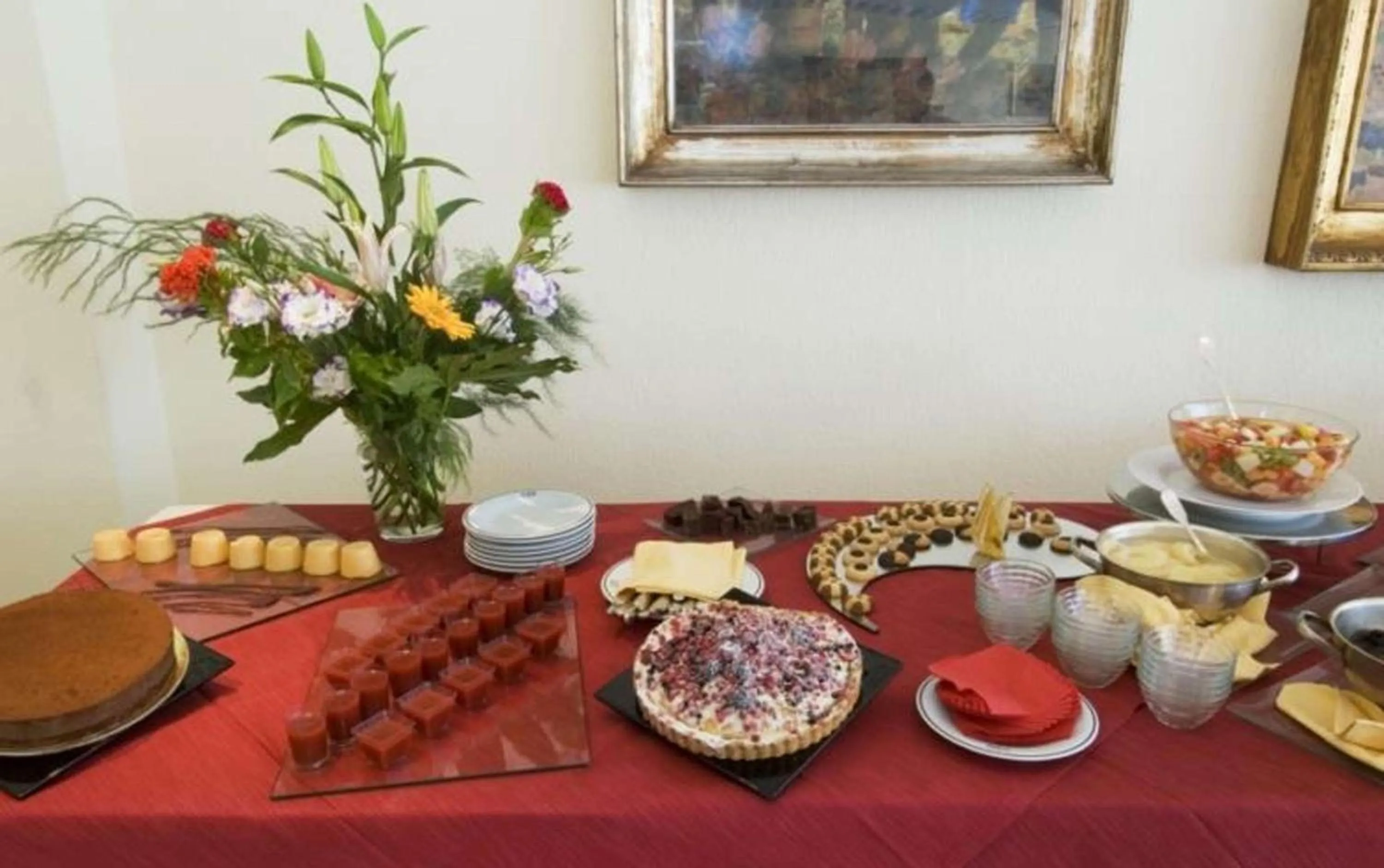 Restaurant/places to eat in Hotel HR