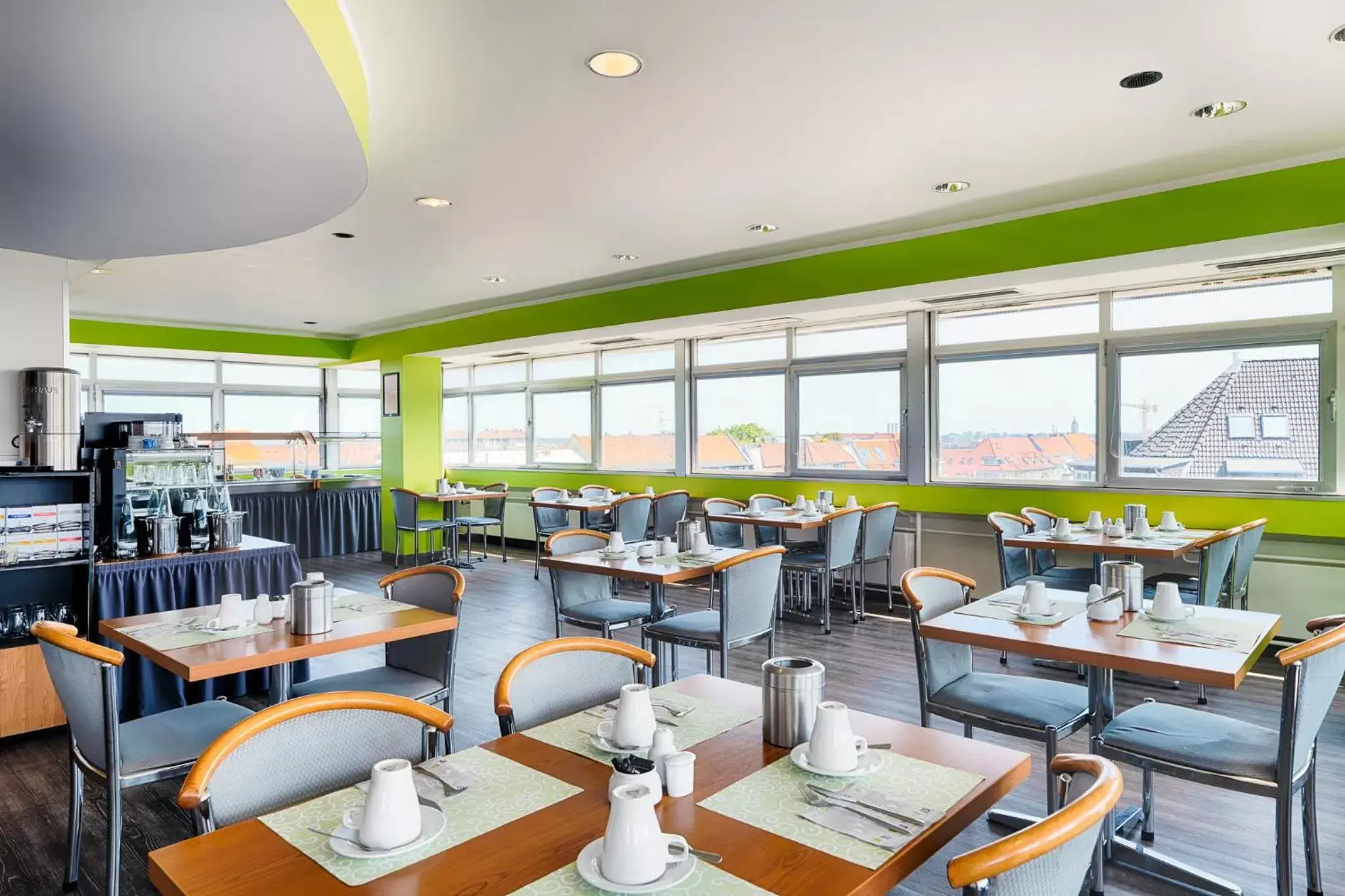 Restaurant/places to eat in Enjoy Hotel am Studio Restaurant/places to eat in Enjoy Hotel am Studio