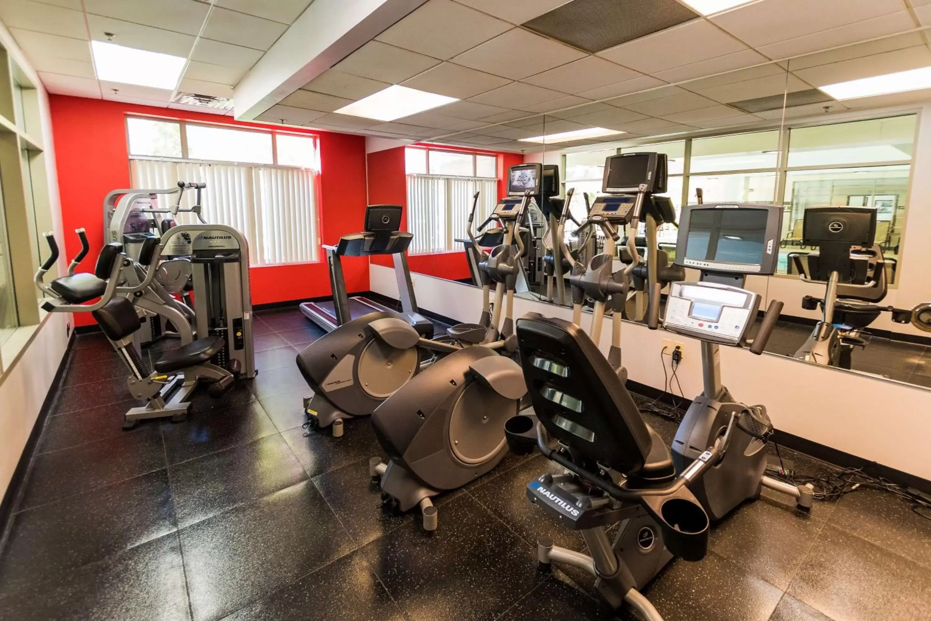 Activities, Fitness Center/Facilities in Wyndham Moline on John Deere Commons