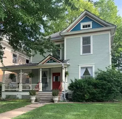 Property Building in Walnut Street Inn