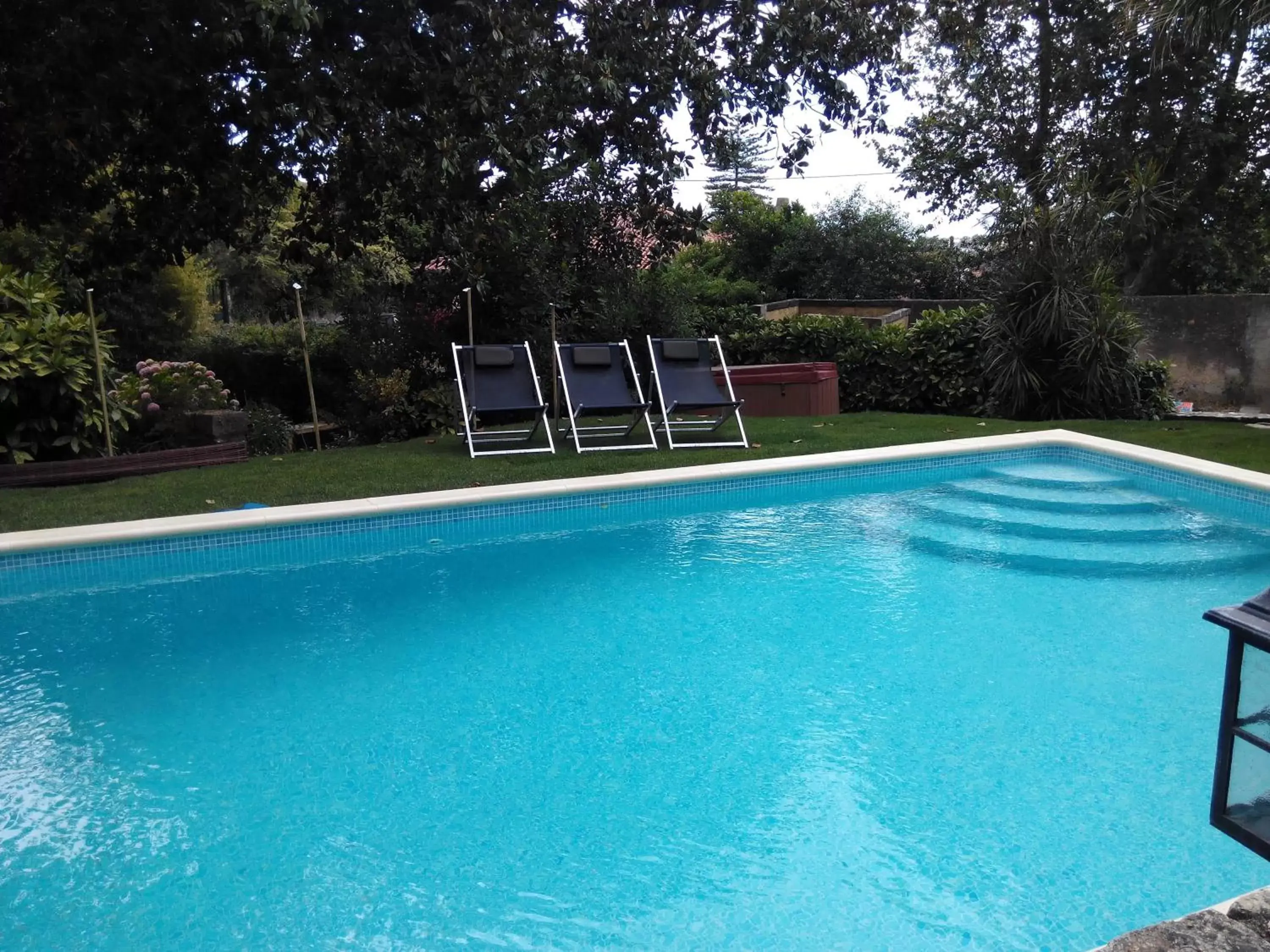 Swimming Pool in Guest House Villa dos Poetas