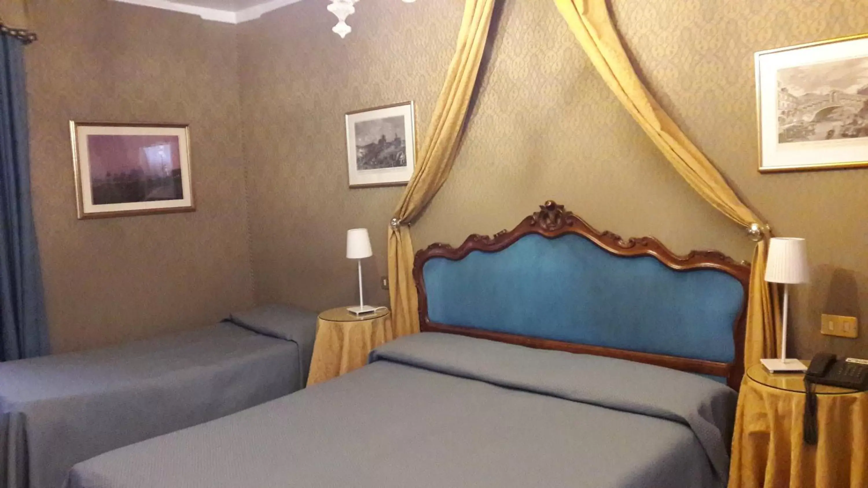 Photo of the whole room, Bed in Hotel San Gallo