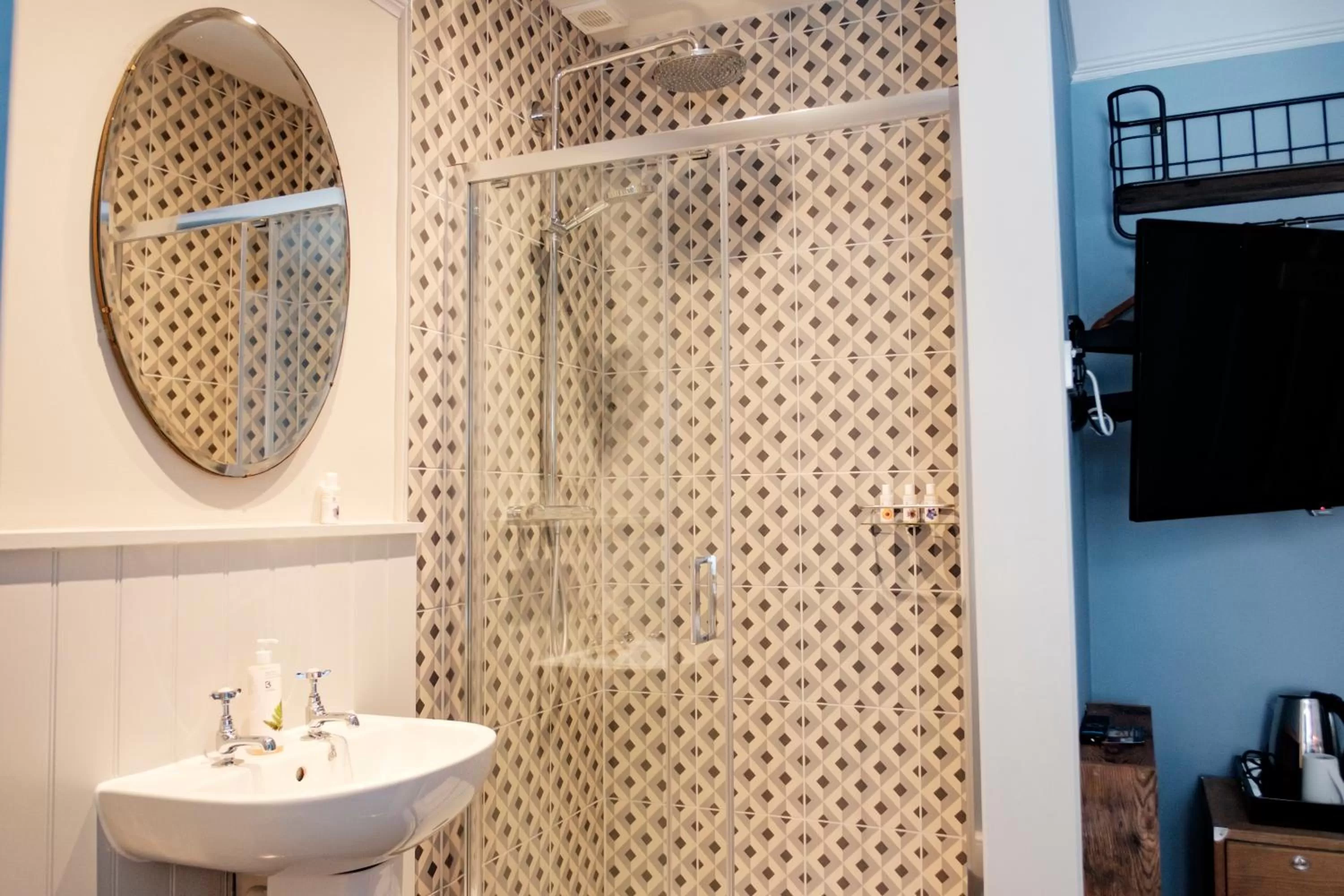 Bathroom in The Bull Hotel