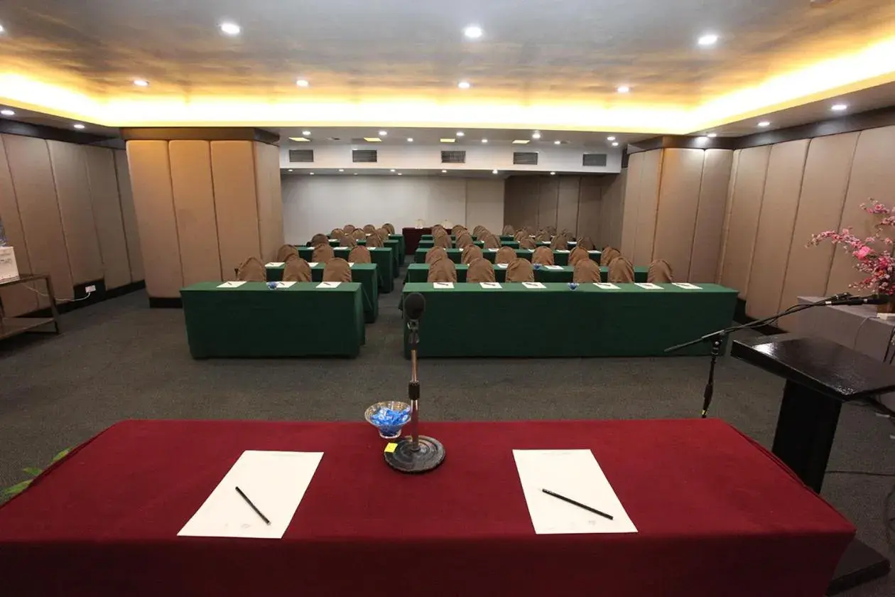 Business facilities, Business Area/Conference Room in Glory Beach Resort