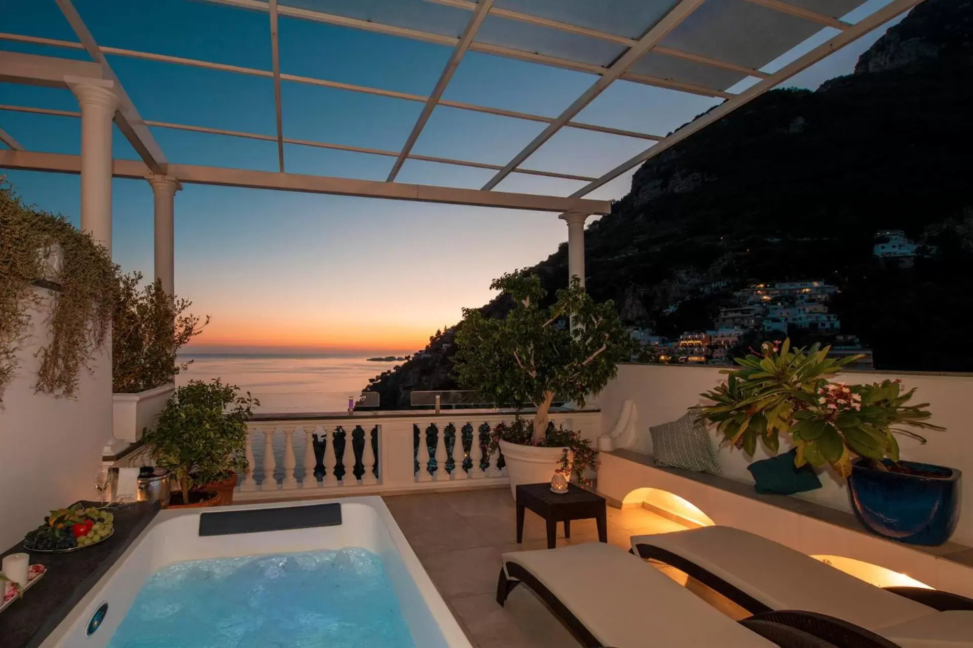 Balcony/Terrace, Swimming Pool in Hotel Villa Gabrisa
