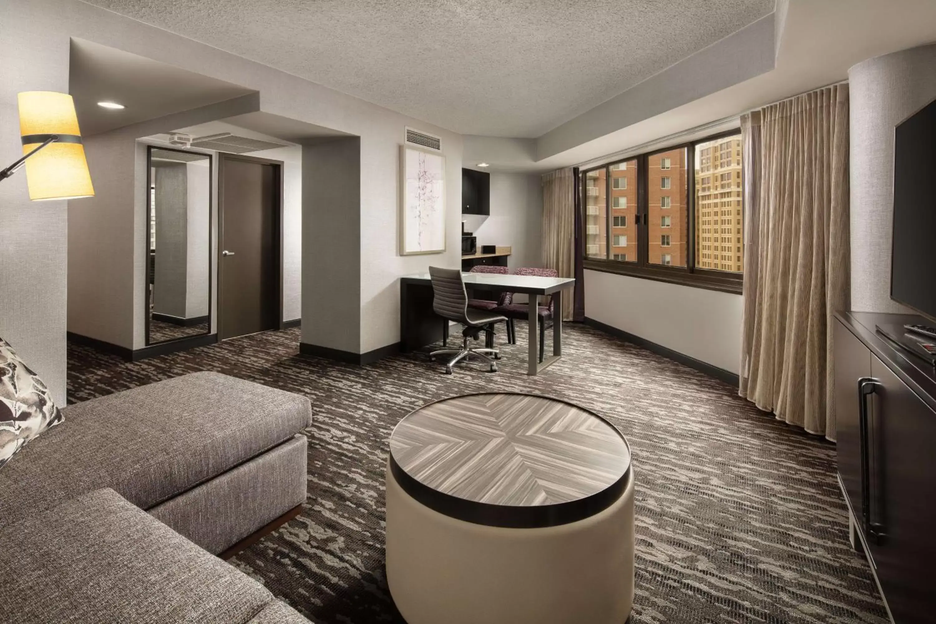 Living room, Seating Area in Embassy Suites by Hilton Crystal City National Airport