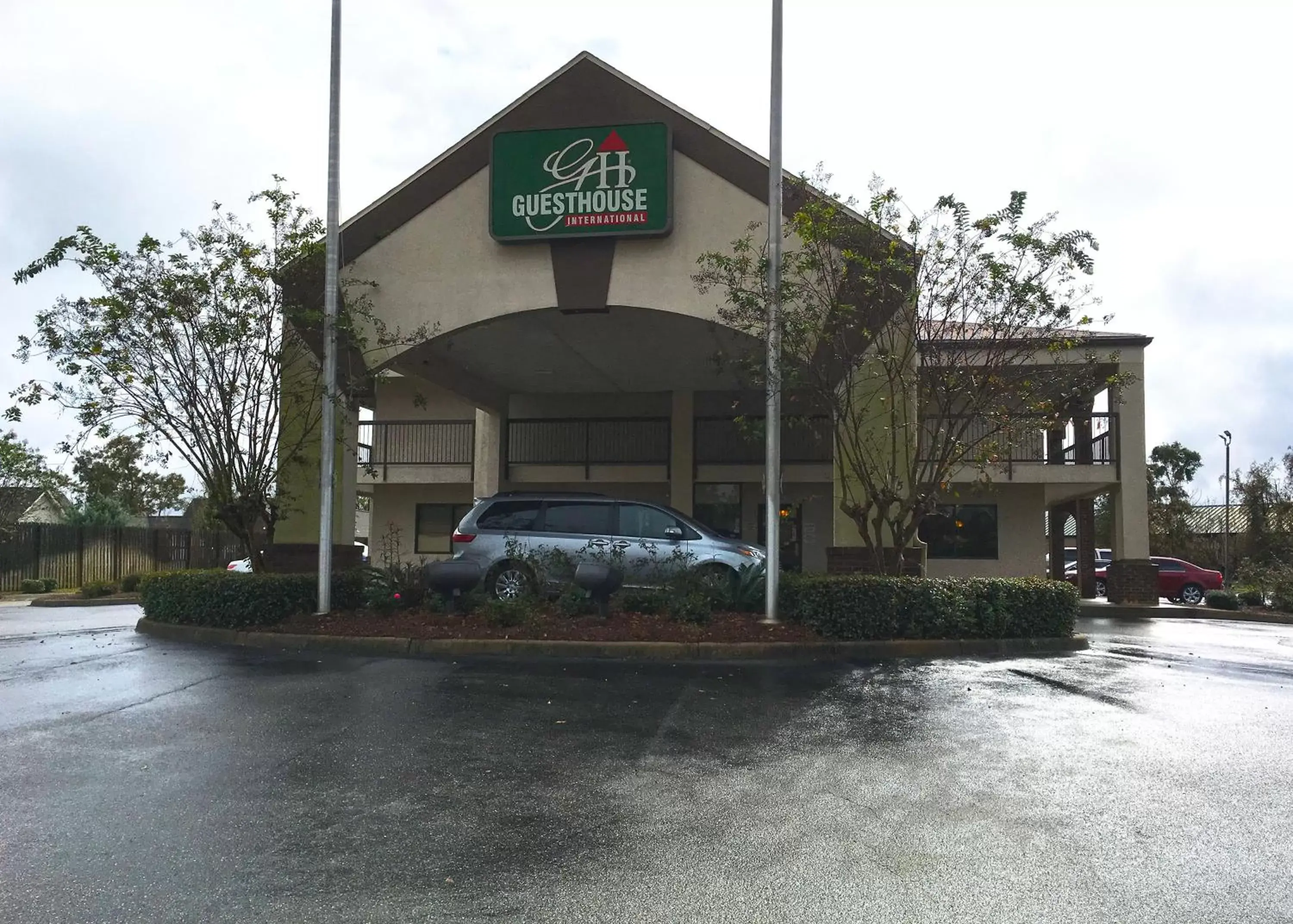 Property building in GuestHouse Inn Dothan Property building in GuestHouse Inn Dothan