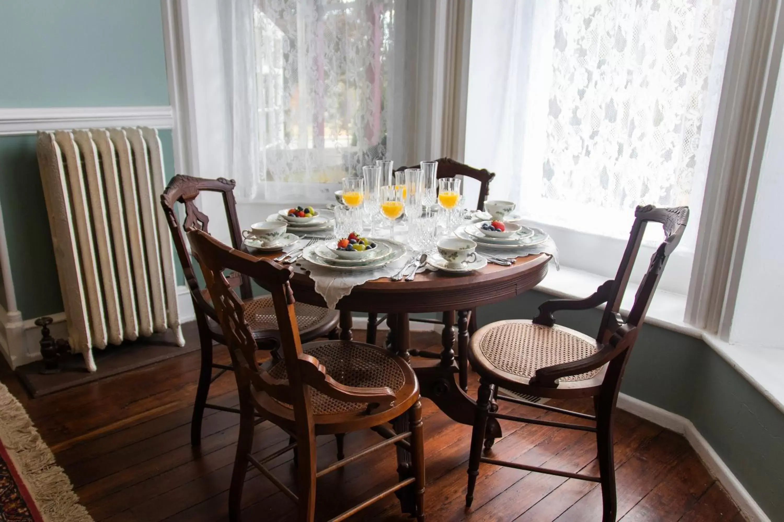 Breakfast, Dining Area in Gifford-Risley House Bed and Breakfast