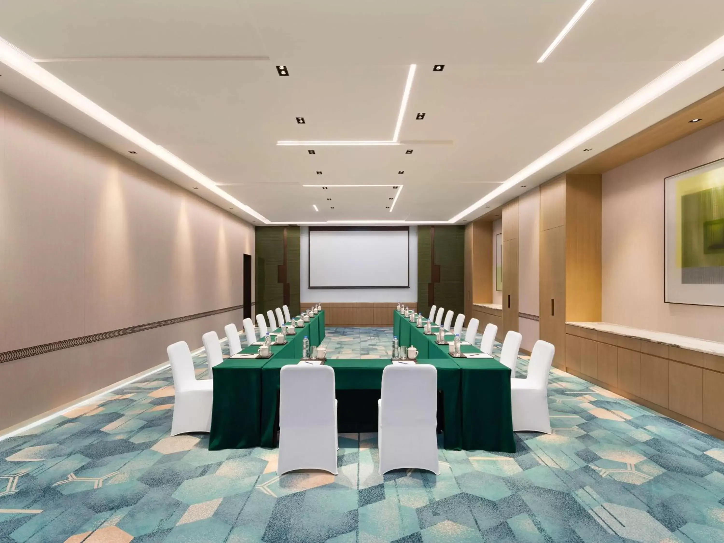 Meeting/conference room in Doubletree By Hilton Kunming Airport