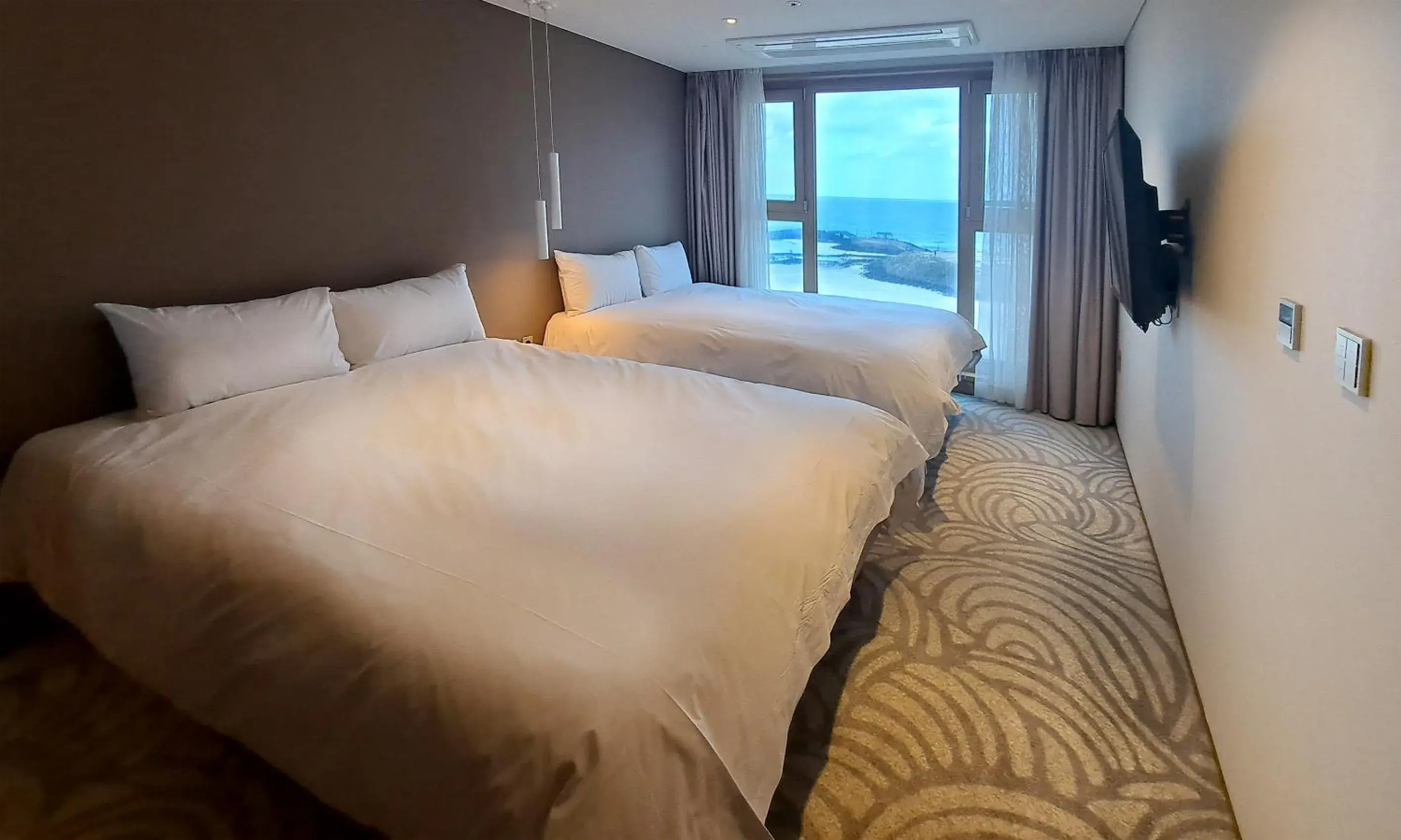 Bedroom, Bed in Saint Beach Hotel Bedroom, Bed in Saint Beach Hotel