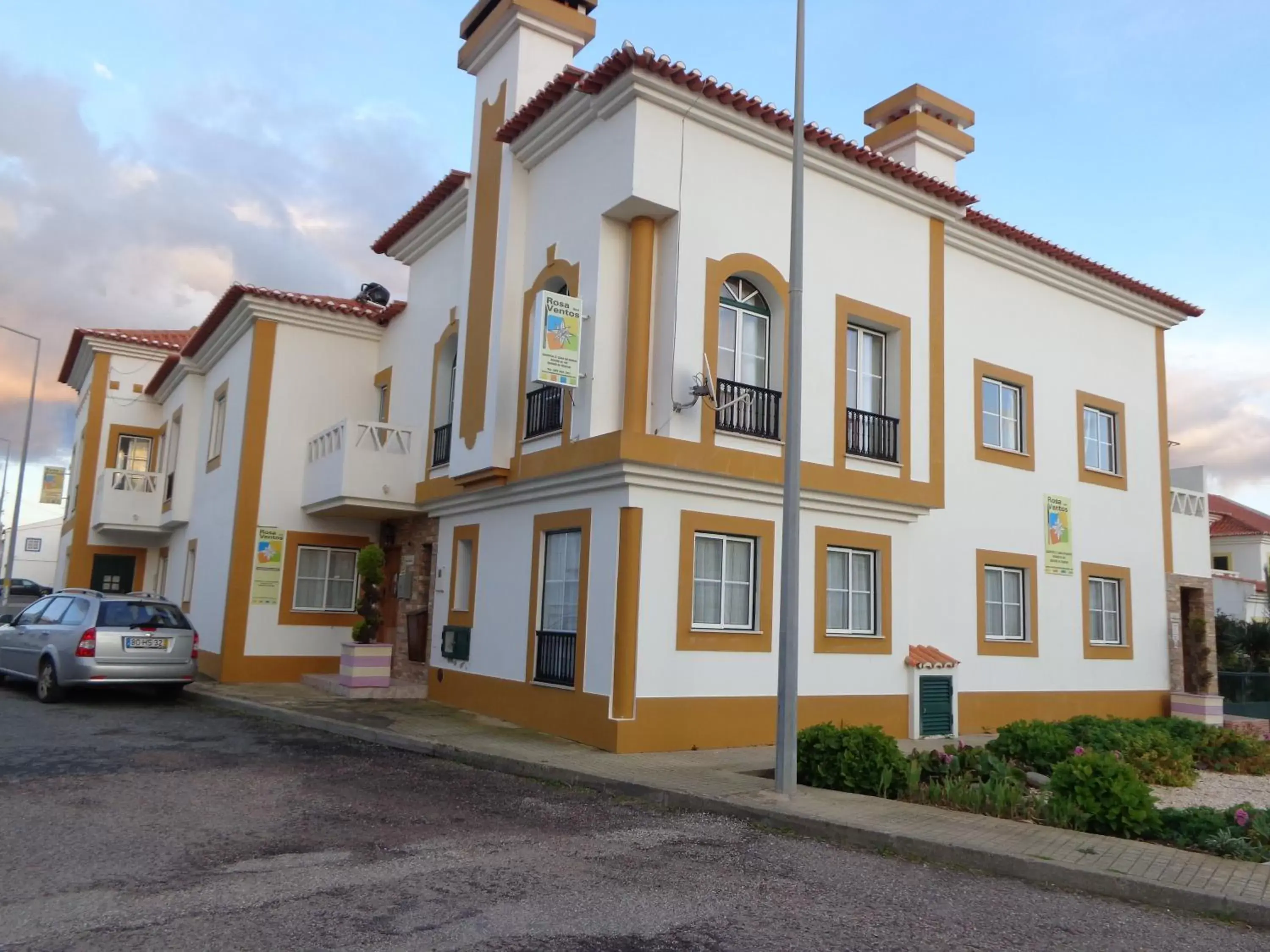 Facade/entrance, Property Building in Rosa dos Ventos