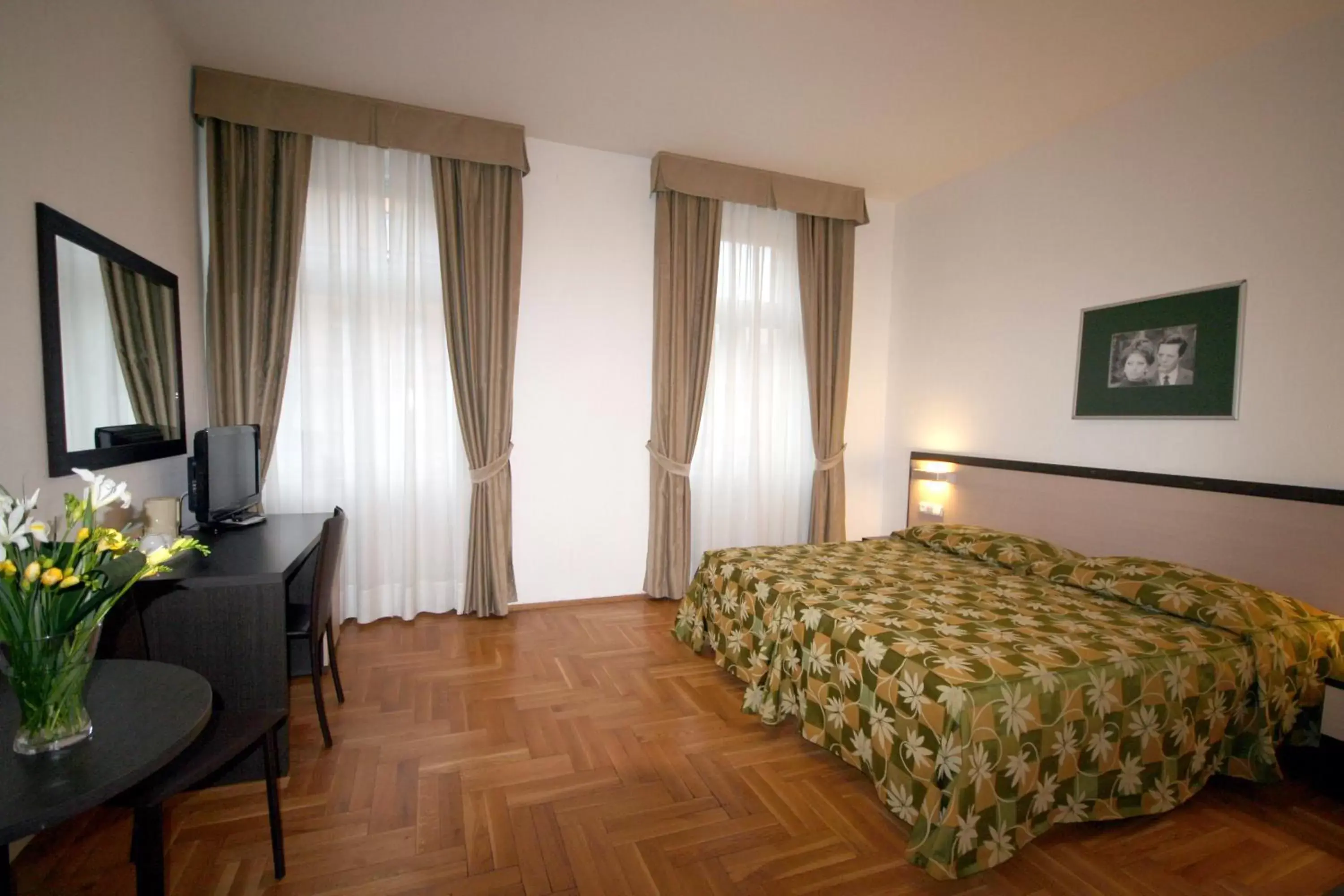 Bed in Hotel Praga 1