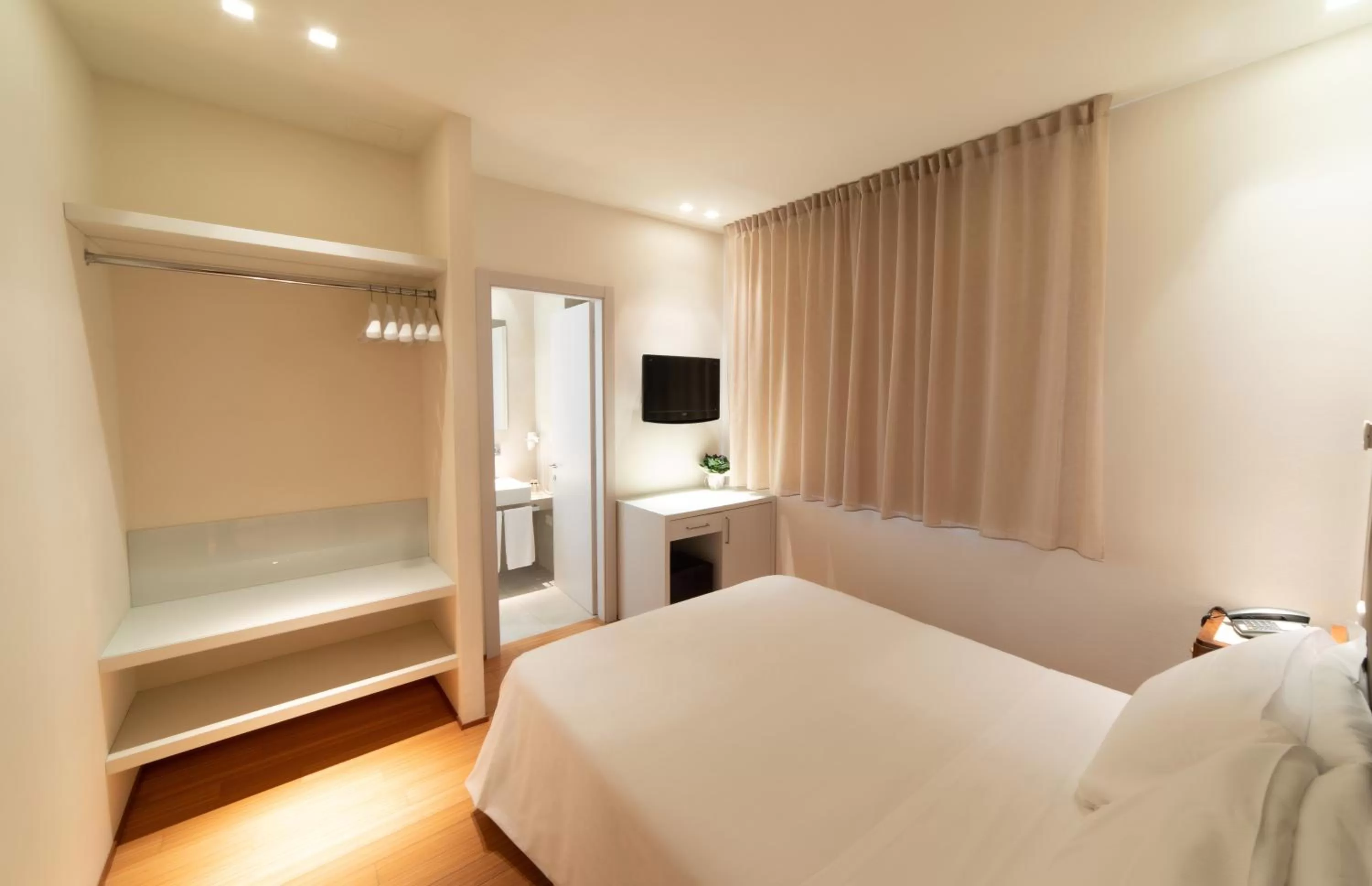 Photo of the whole room, Bed in Hotel Country House La Radice