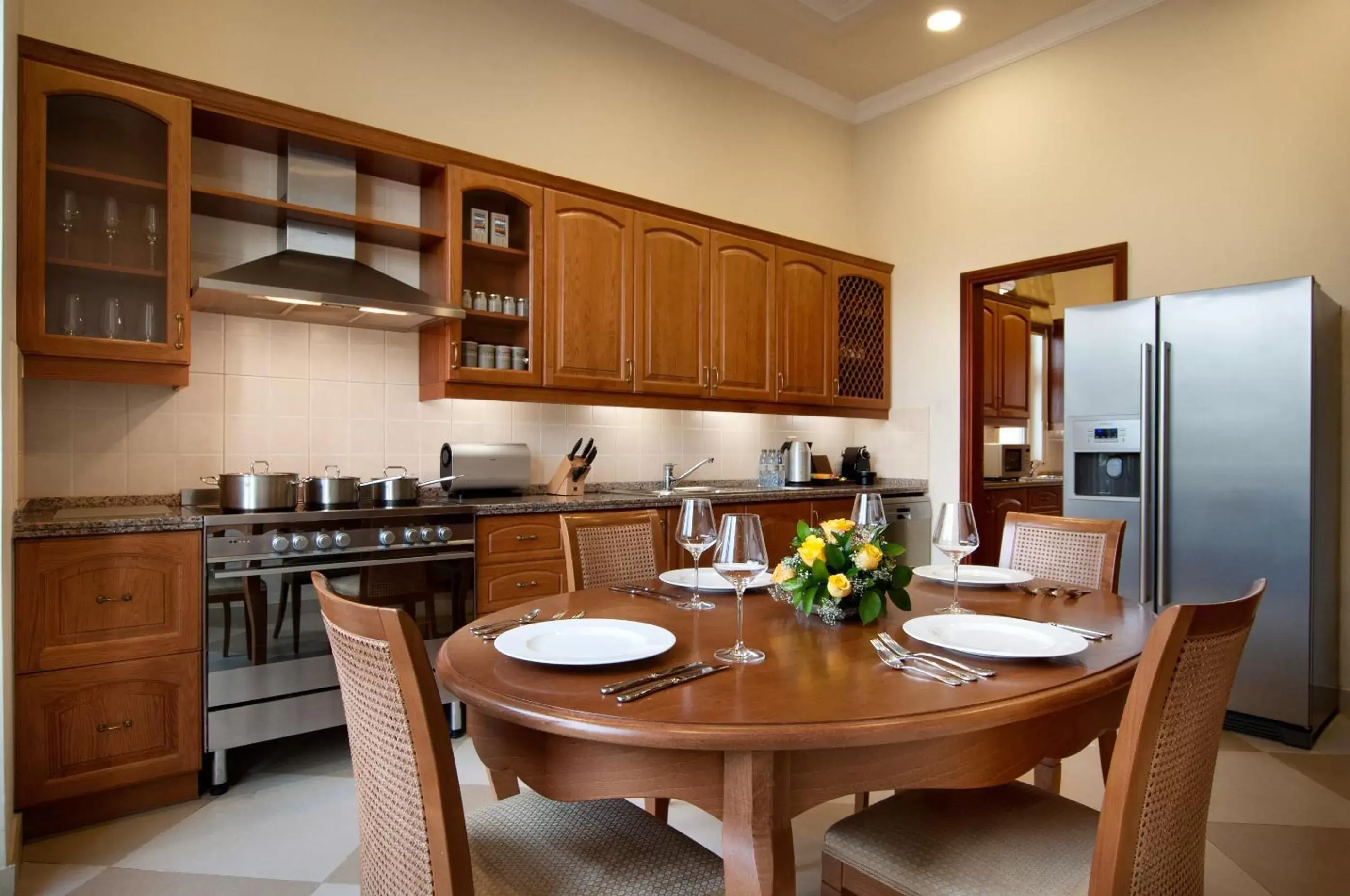 Kitchen or kitchenette, Dining Area in Kempinski Hotel & Residences Palm Jumeirah