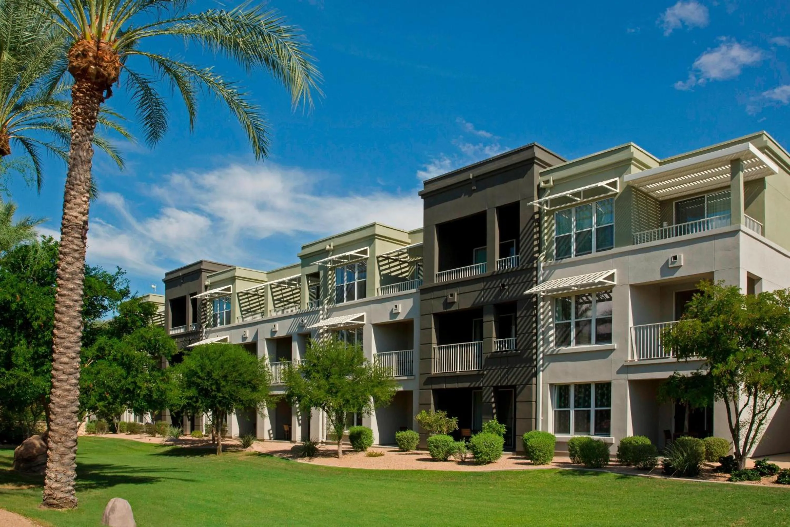 Property building in Marriott's Canyon Villas