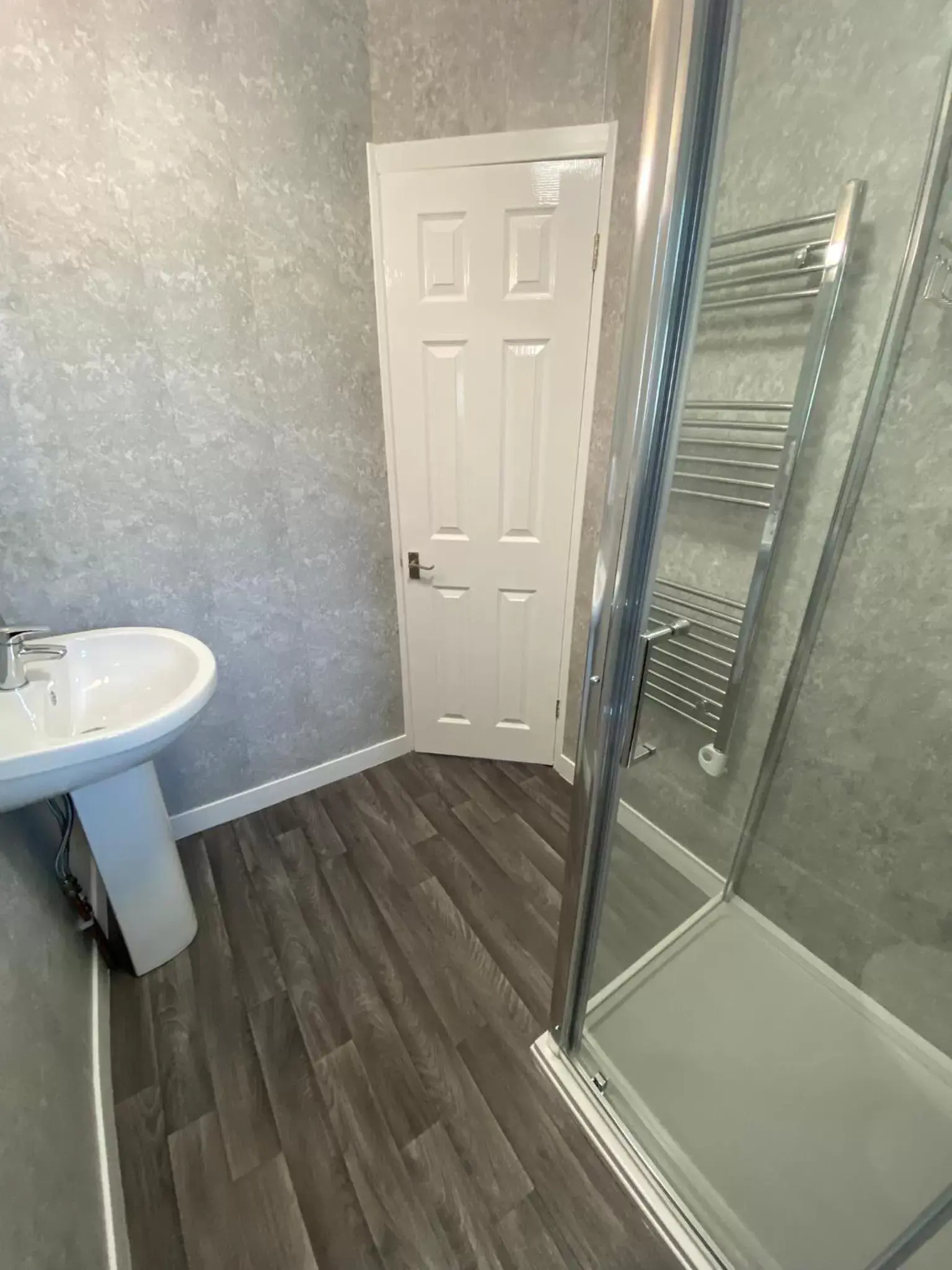 Shower, Bathroom in Paignton Court