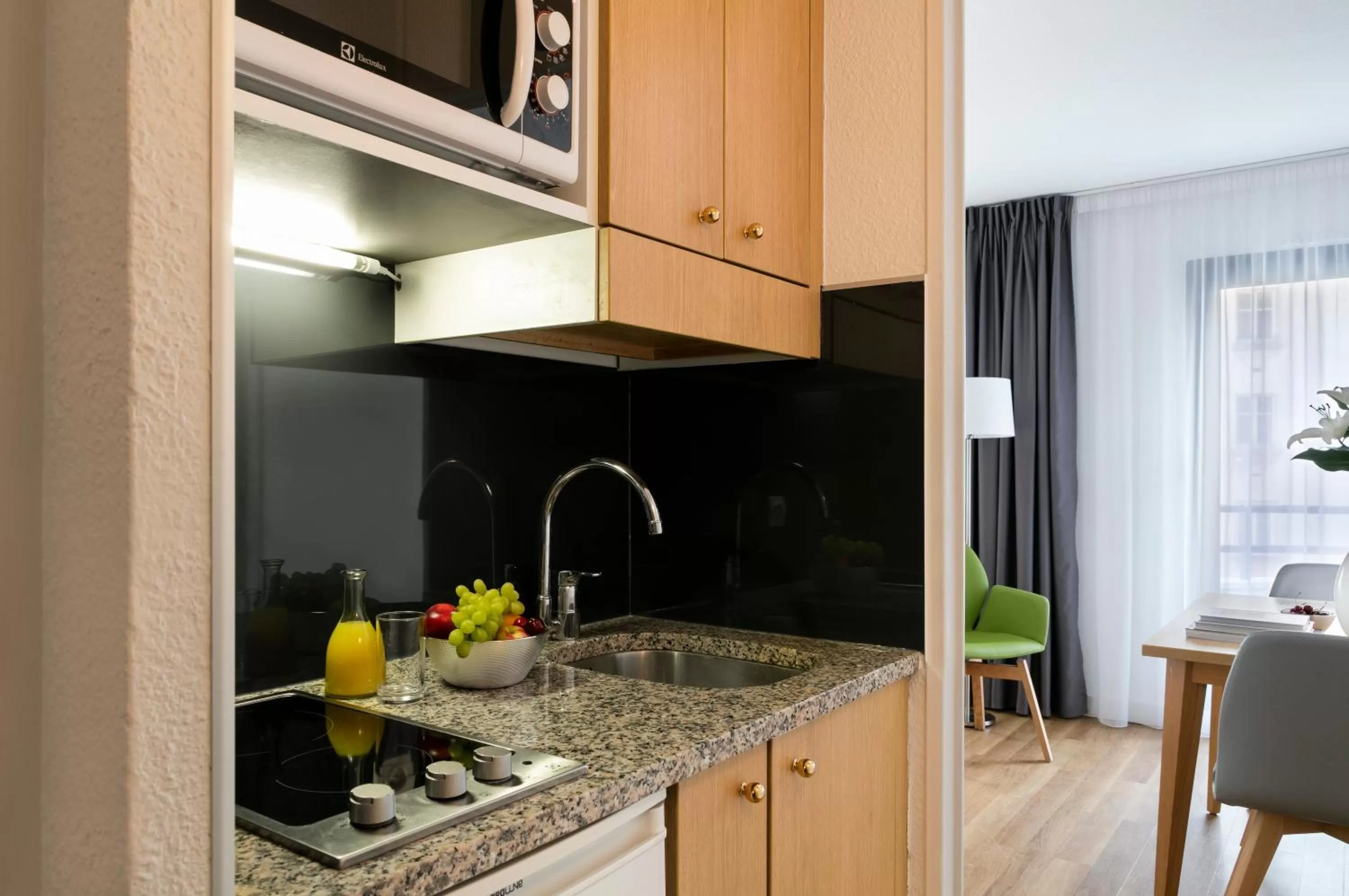Kitchen or kitchenette in Citadines Austerlitz Paris