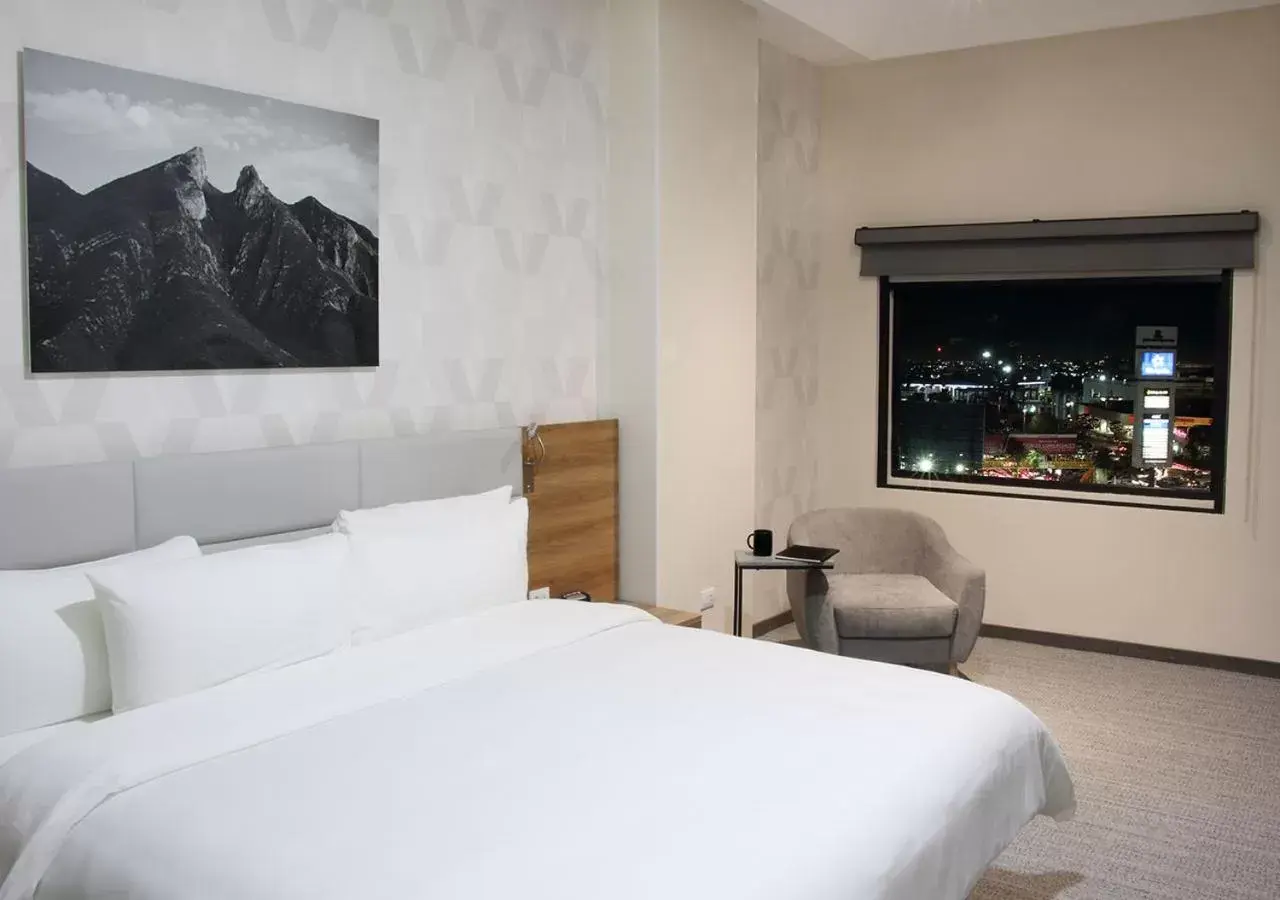 Bed in Radisson Hotel Monterrey San Jeronimo