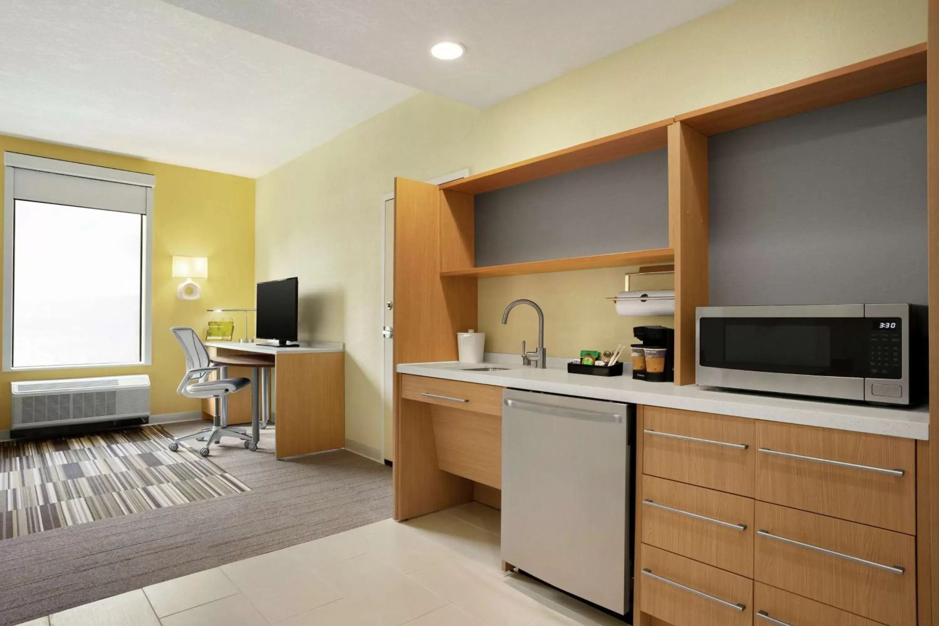 Other, Kitchen/Kitchenette in Home2 Suites By Hilton Elko