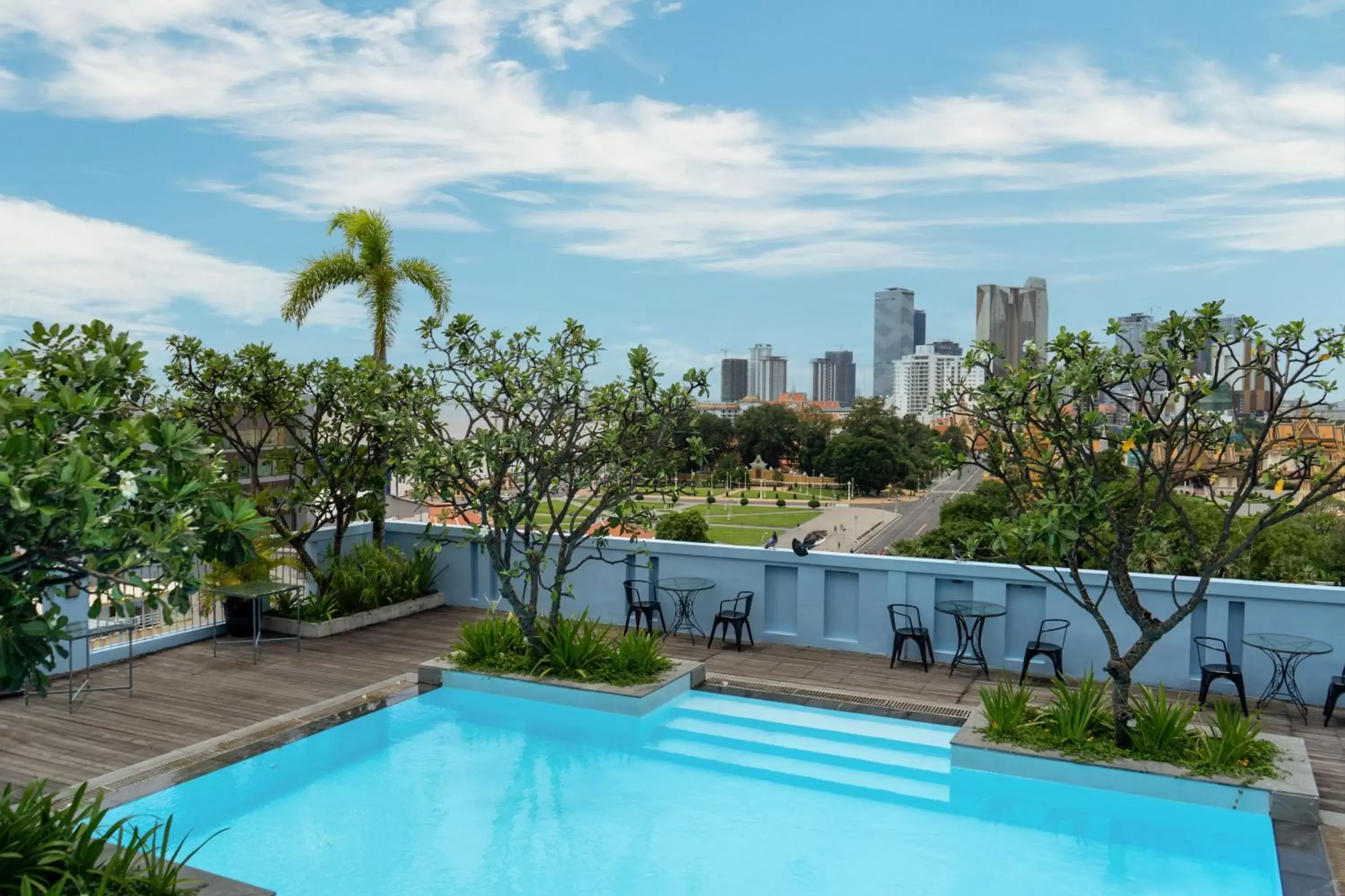 Landmark view, Swimming Pool in The Frangipani Royal Palace Hotel