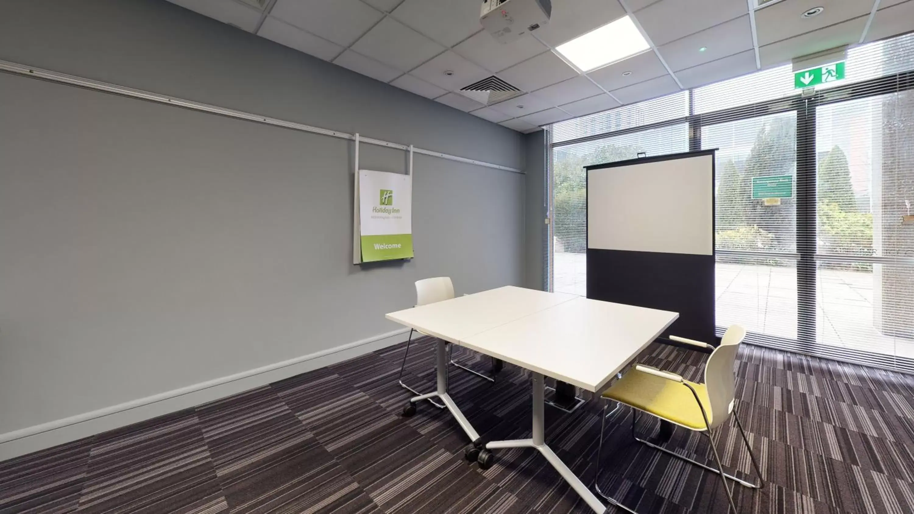 Meeting/conference room in Holiday Inn Milton Keynes Central, an IHG Hotel