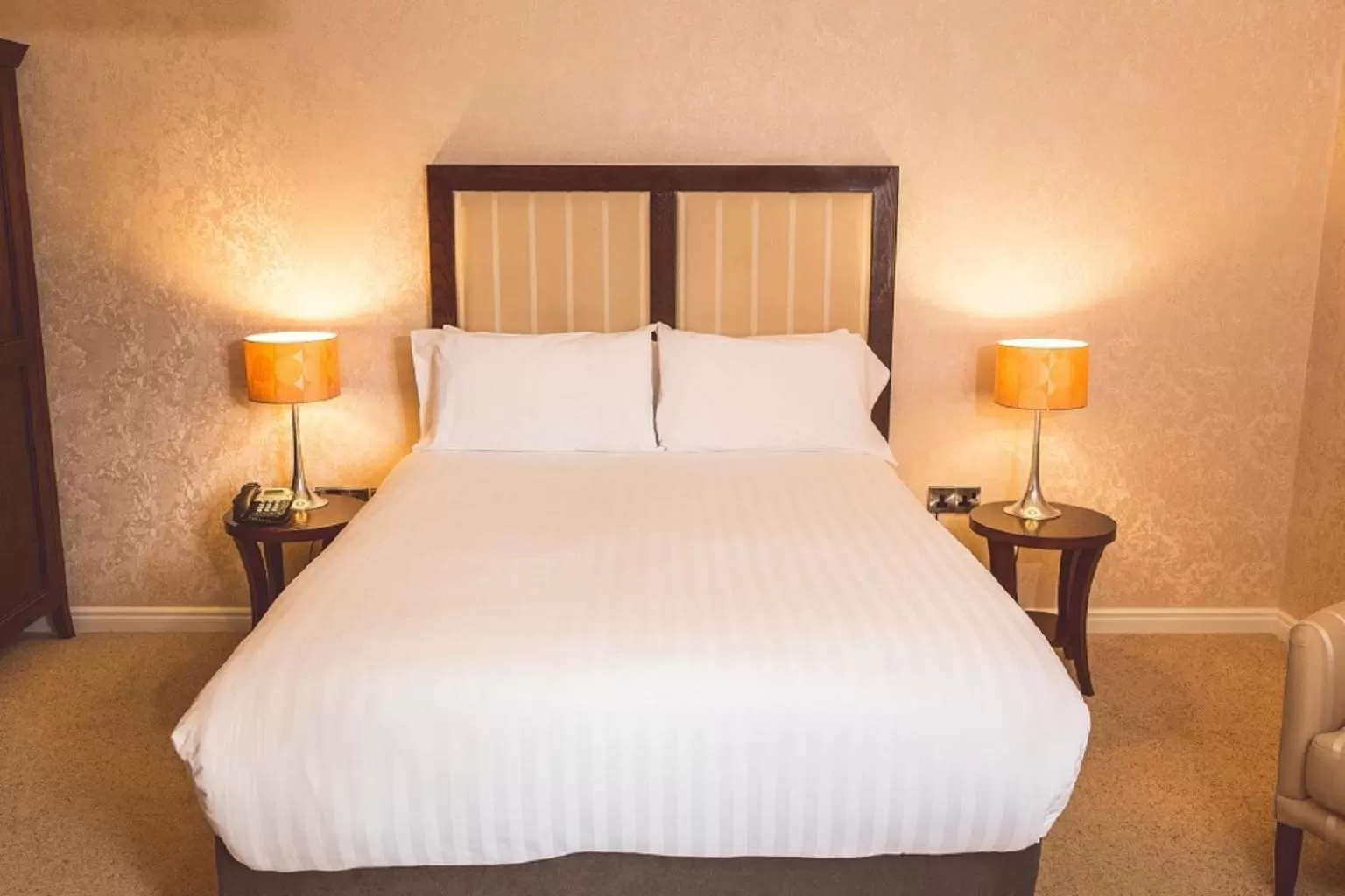 Bed in The Malone Hotel