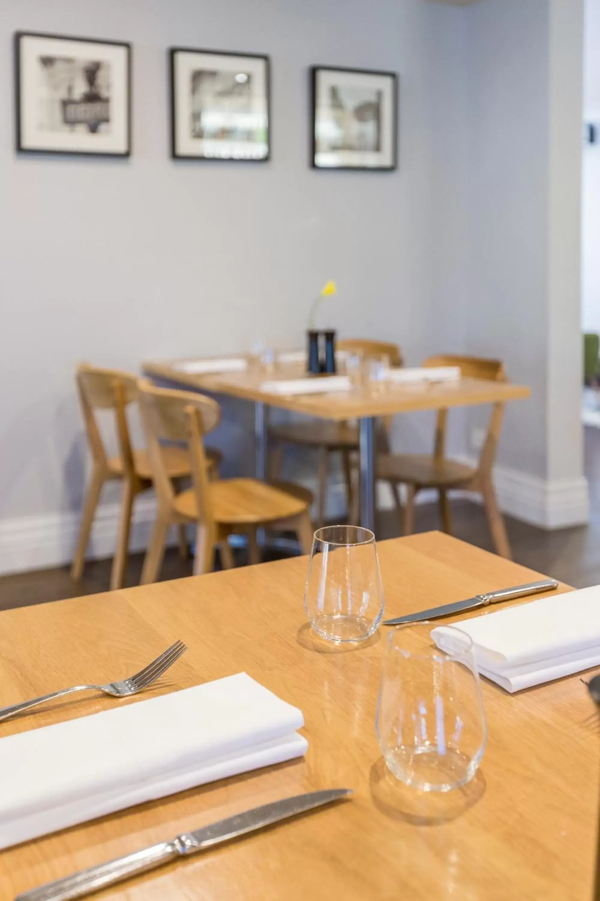 Restaurant/places to eat in The Waverley International Hotel Restaurant/places to eat in The Waverley International Hotel