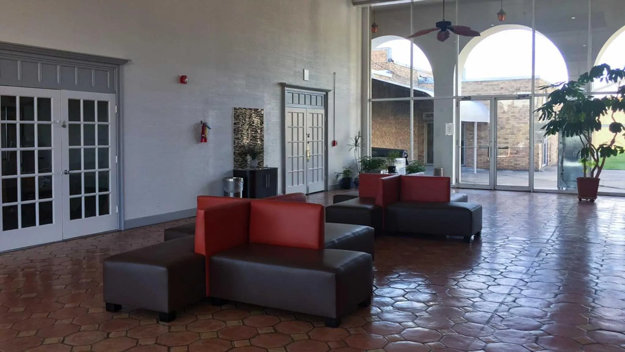 Lobby or reception in Studio 6-Longview, TX