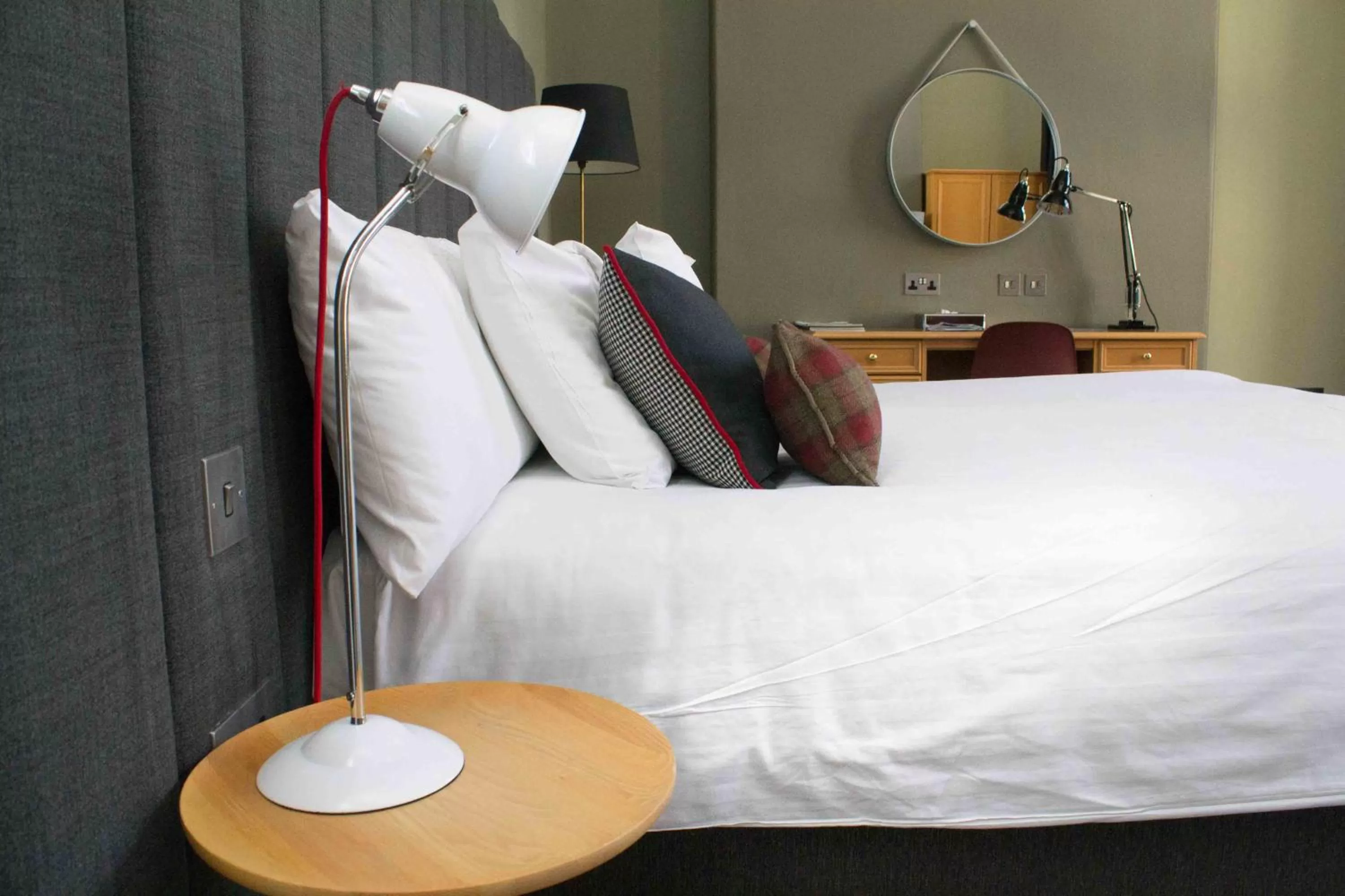 Bedroom, Bed in Peebles Hydro