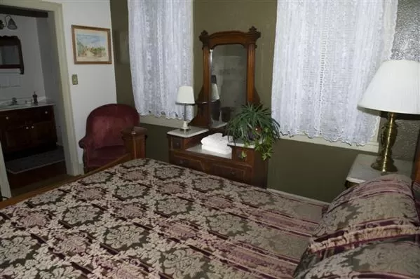 Bedroom, Bed in Inn at the Old Silk Mill