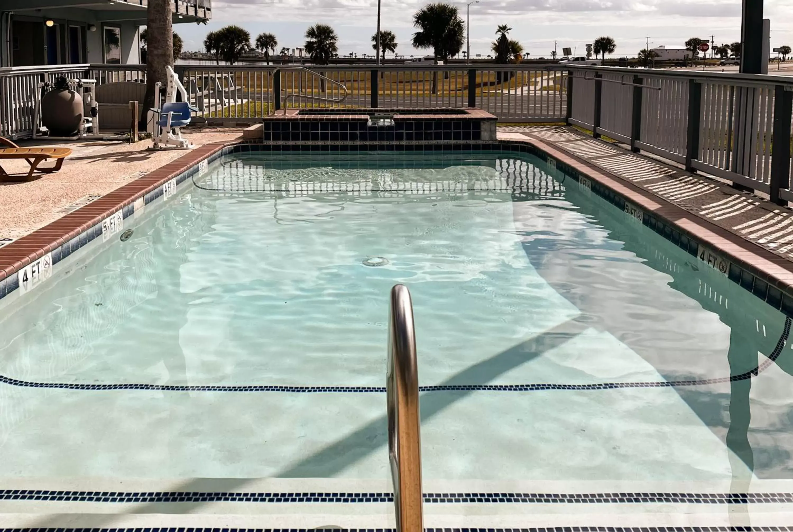 Swimming Pool in Studio 6 Suites Rockport, TX