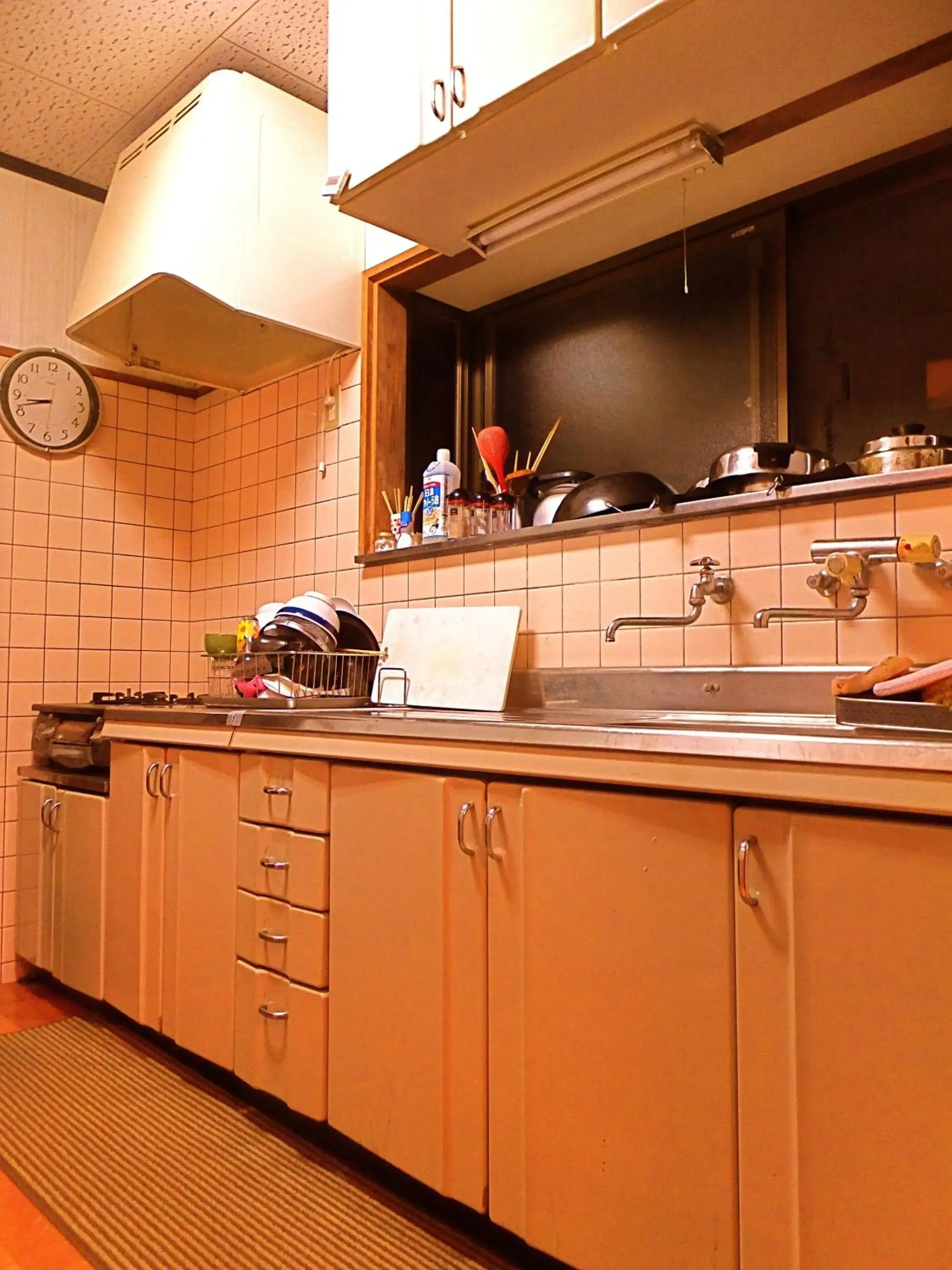Kitchen or kitchenette, Kitchen/Kitchenette in Aoshima Guesthouse Hooju