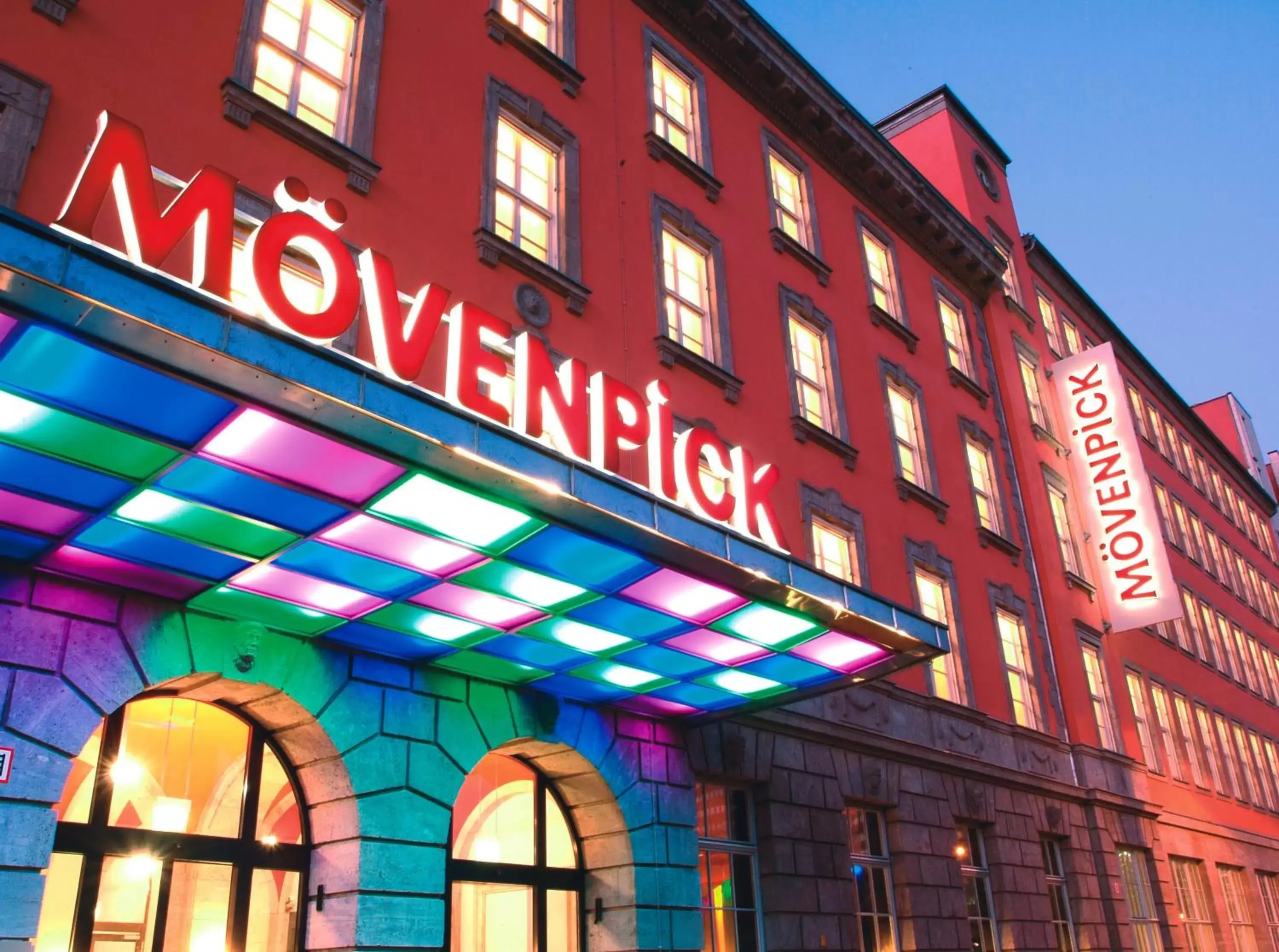 Facade/entrance, Property Building in Mövenpick Hotel Berlin Am Potsdamer Platz