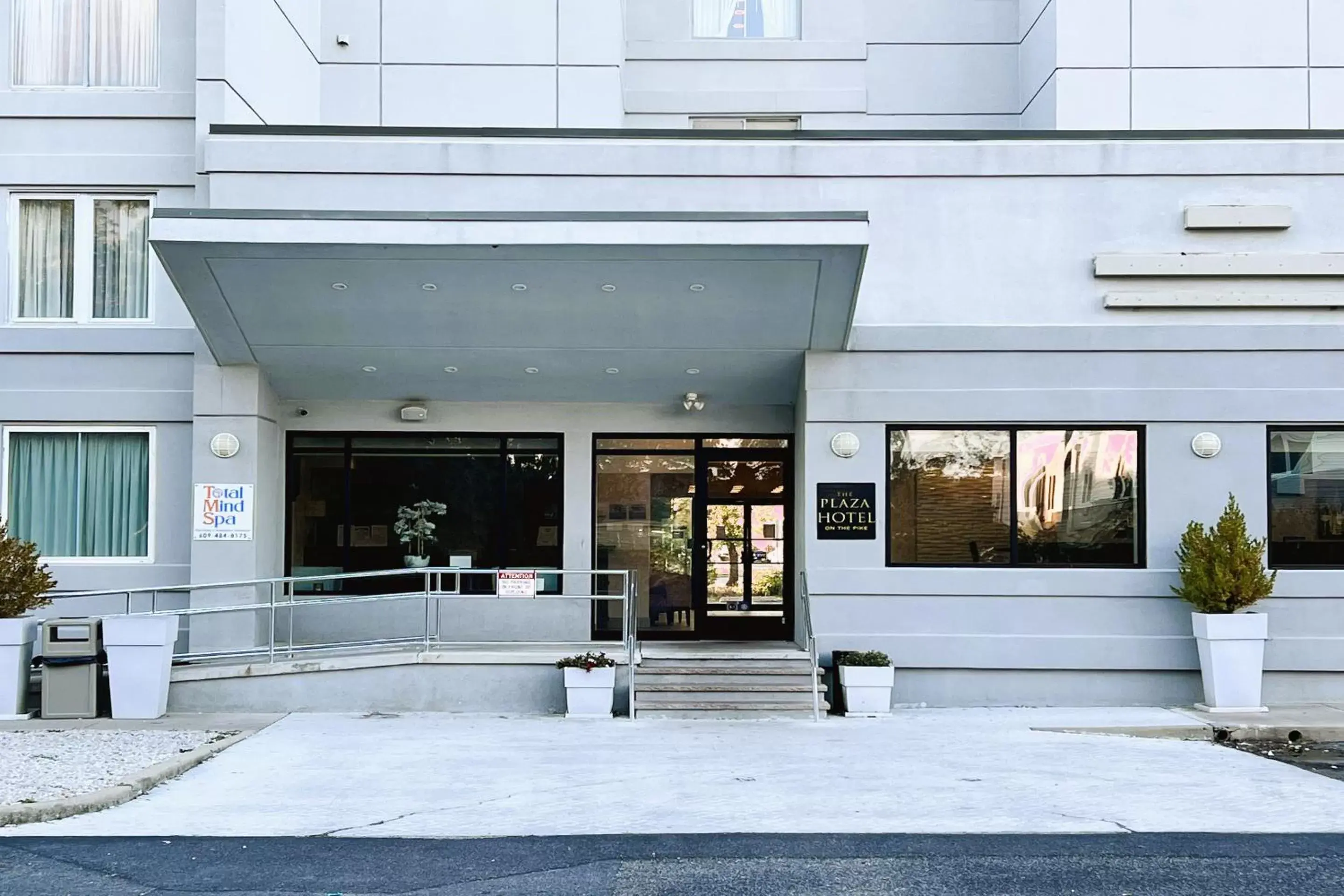 Facade/entrance in The Plaza On The Pike Hotel Atlantic City West by OYO