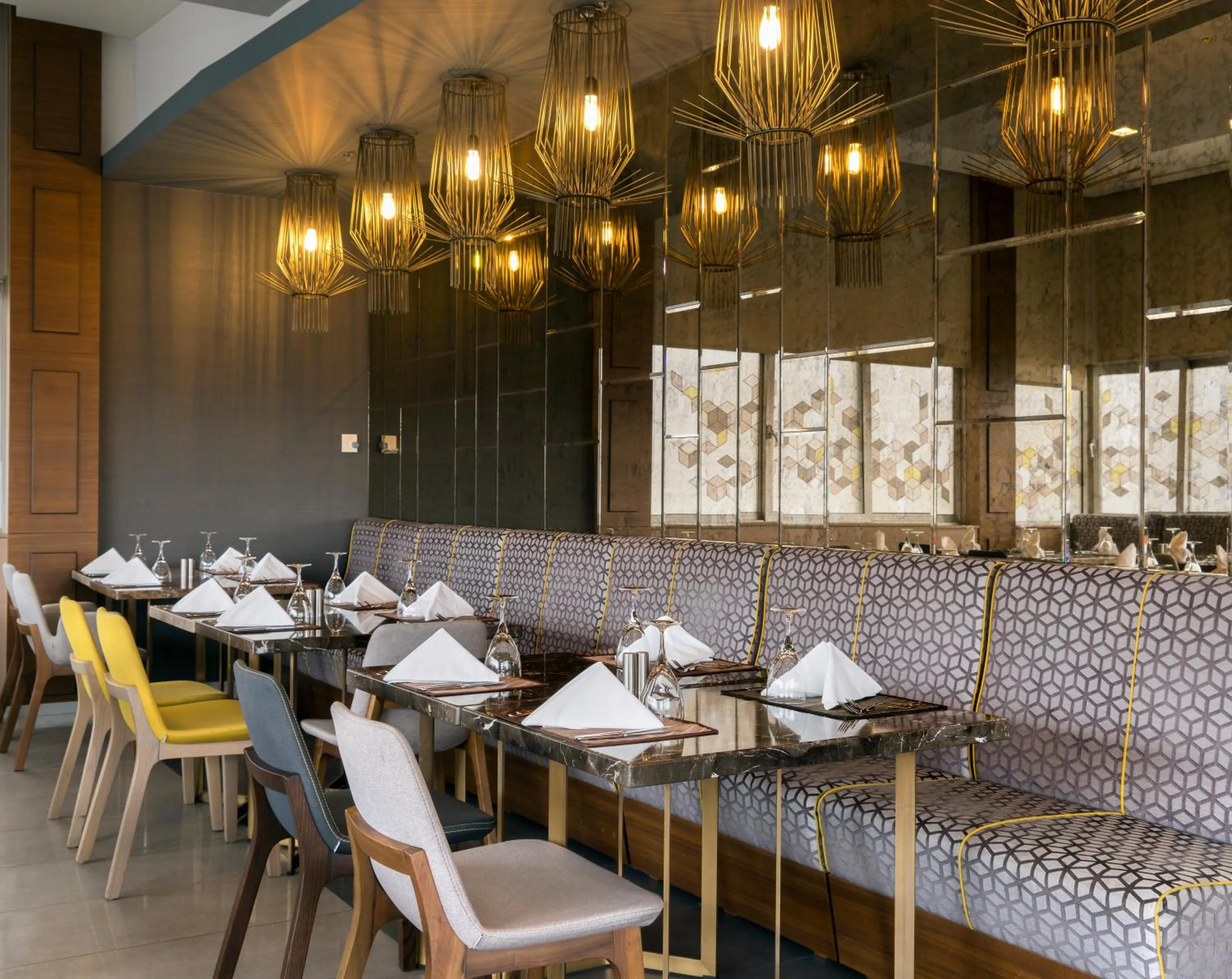 Restaurant/places to eat in Radisson Blu Ankara