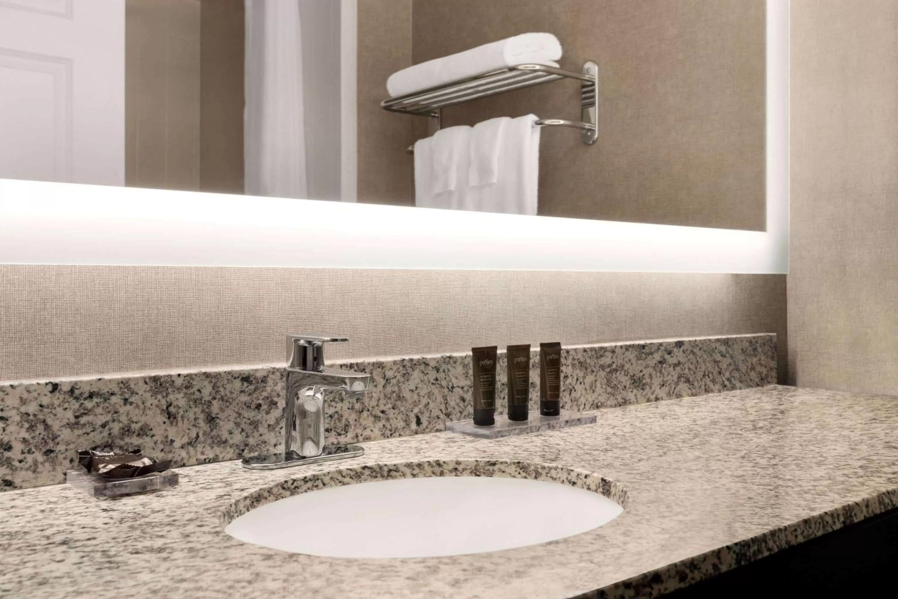 Photo of the whole room in Wingate by Wyndham Cincinnati Blue Ash