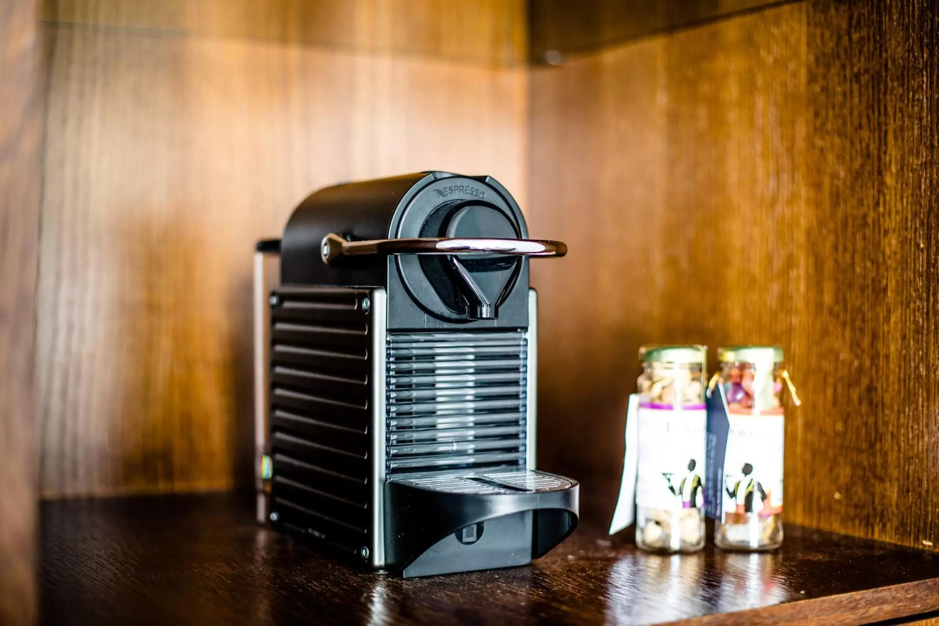 Coffee/tea facilities in Claremont Hotel