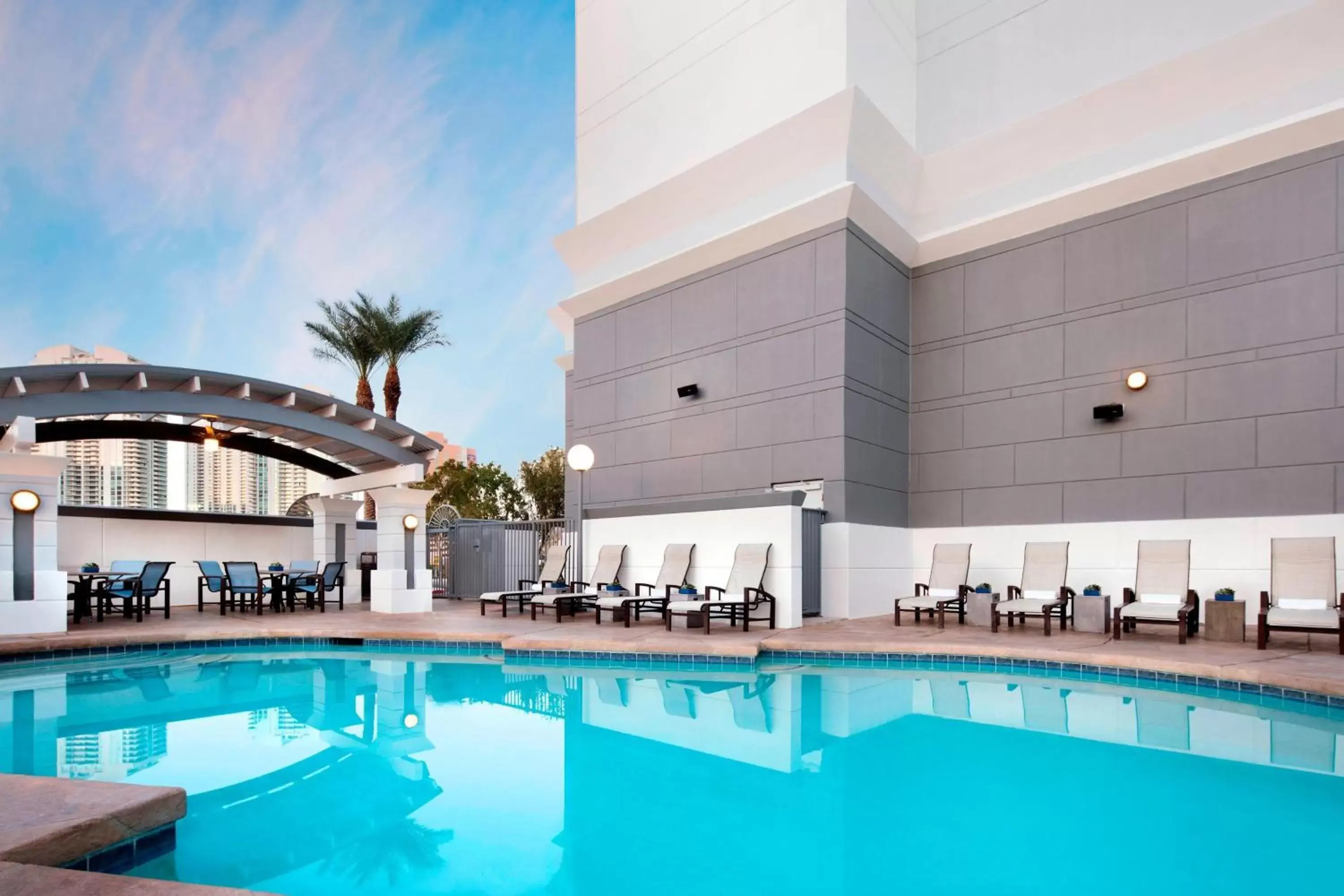 Swimming Pool in Las Vegas Marriott